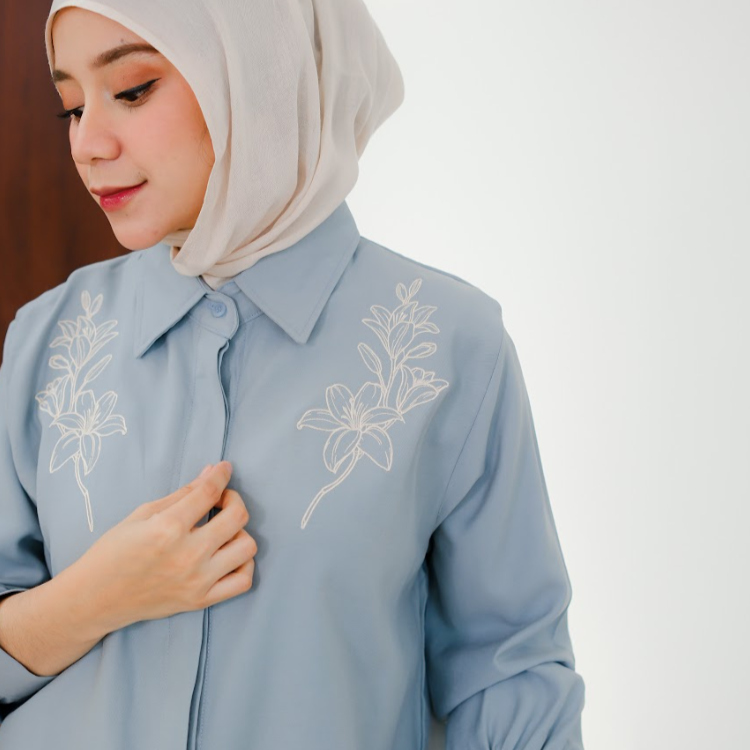 Lily Top