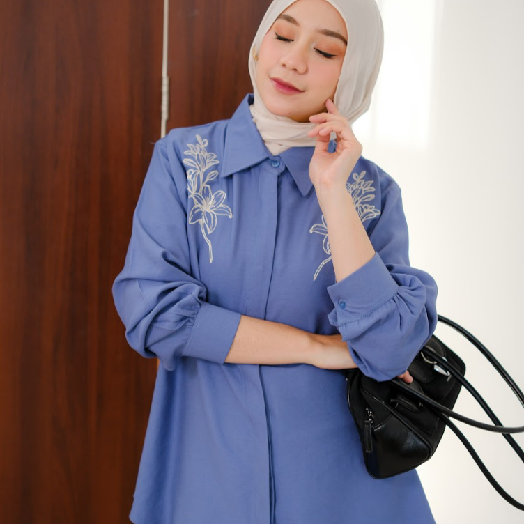 Lily Top