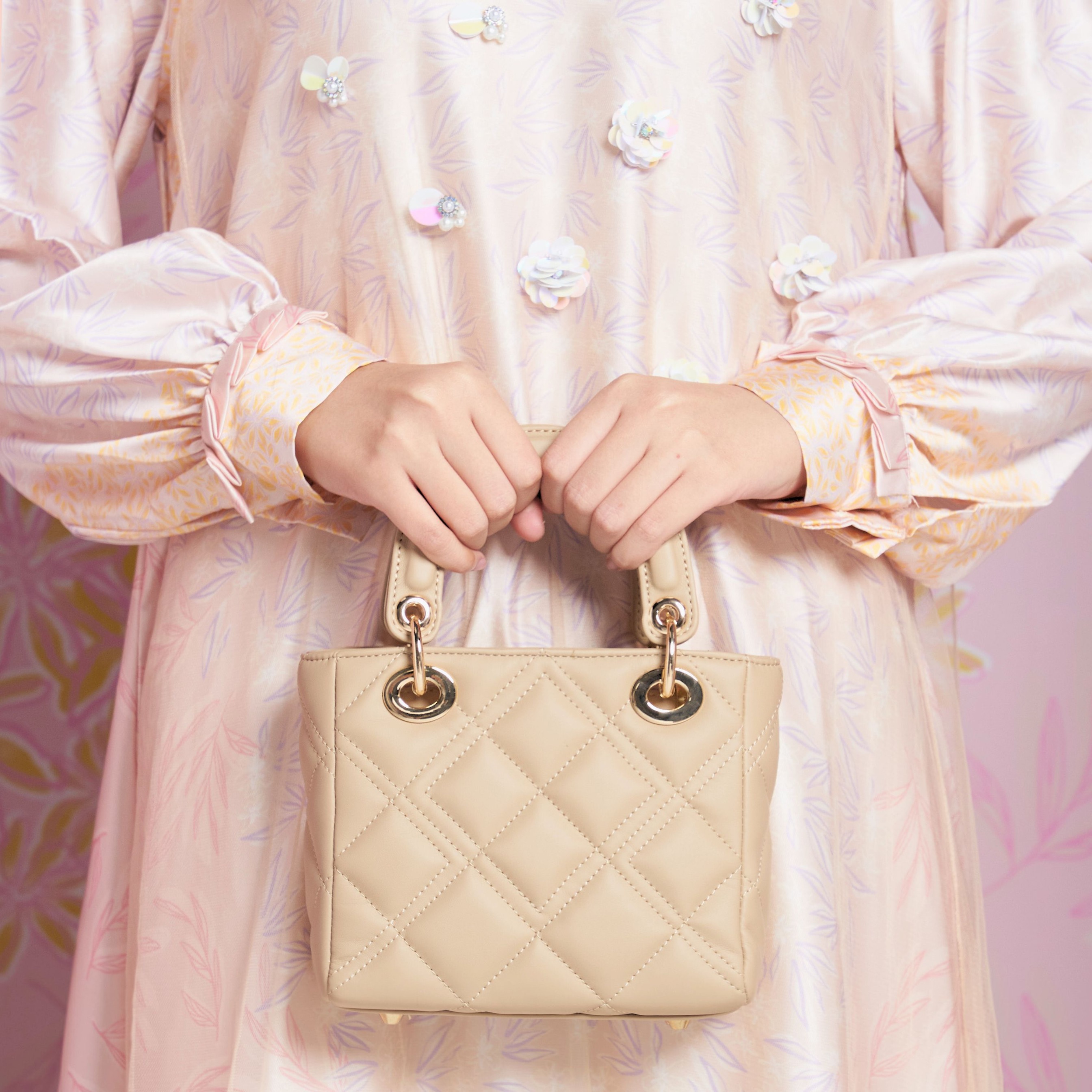 Charlotte Hand Bag merché