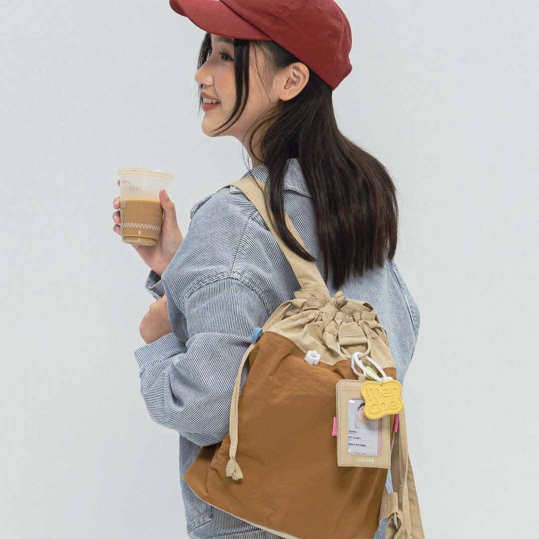 Fiola Card Pouch Charm merché