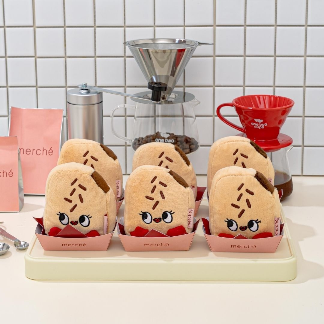 Cup Sleeve Macy Roti Coklat Plushie merché