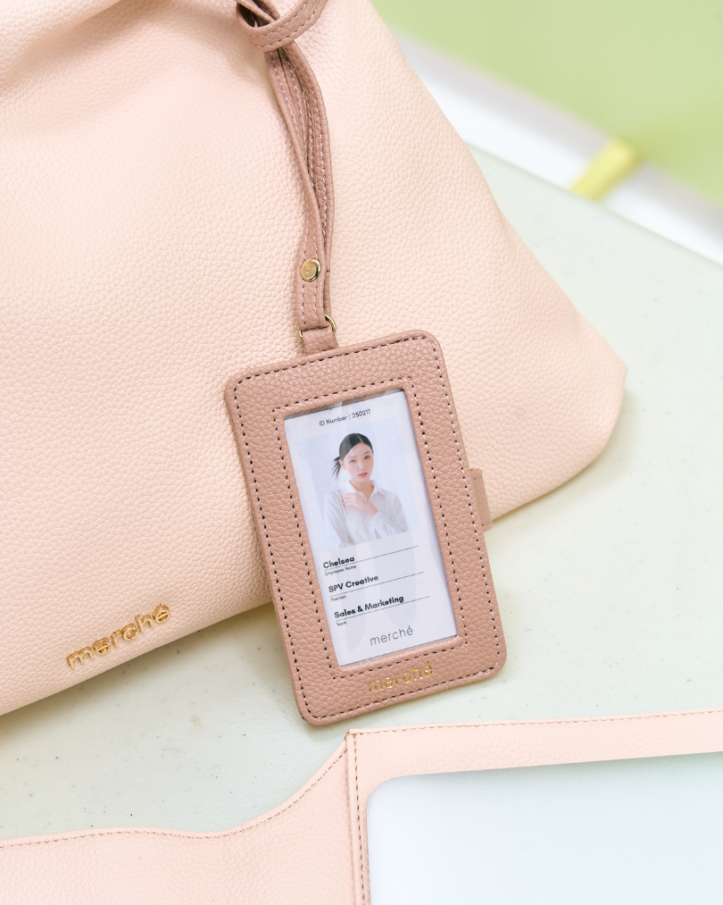 Fiona Lanyard merché