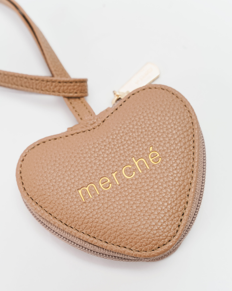 Zora Pouch Charm Leather merché
