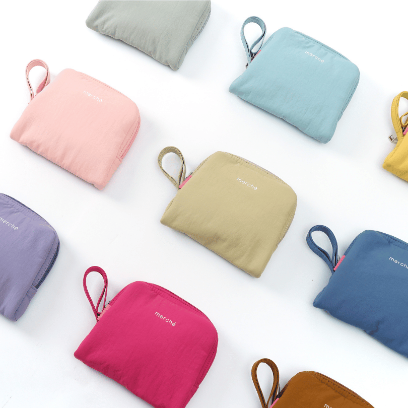 Ella Pouch merché