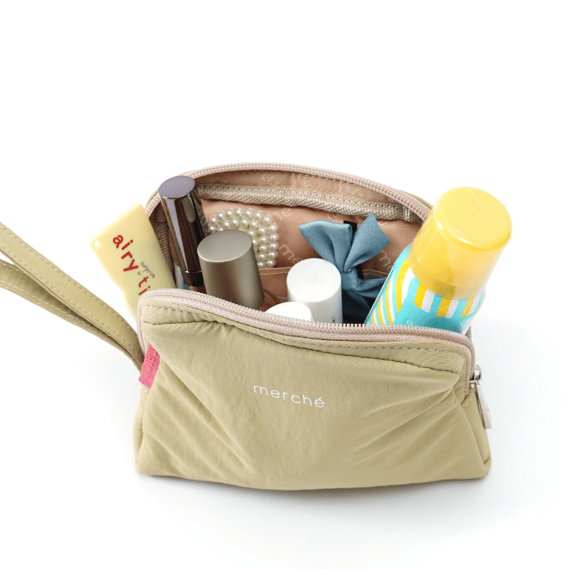 Ella Pouch merché