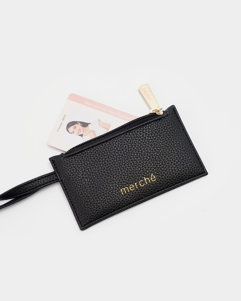 Zeta Pouch Charm Leather  merché