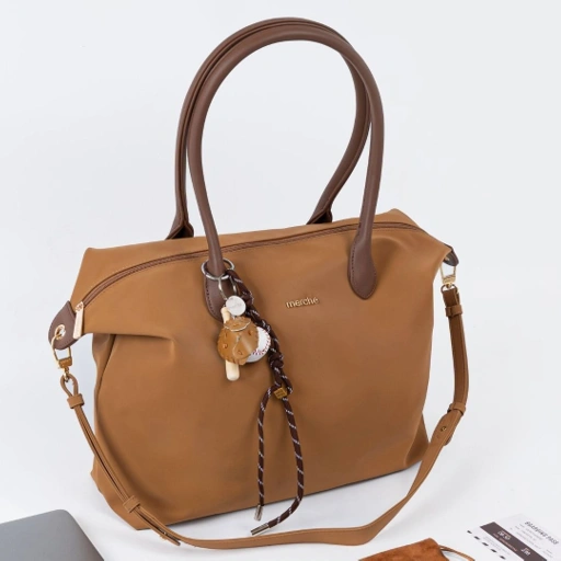 Image of Brown Charm merché