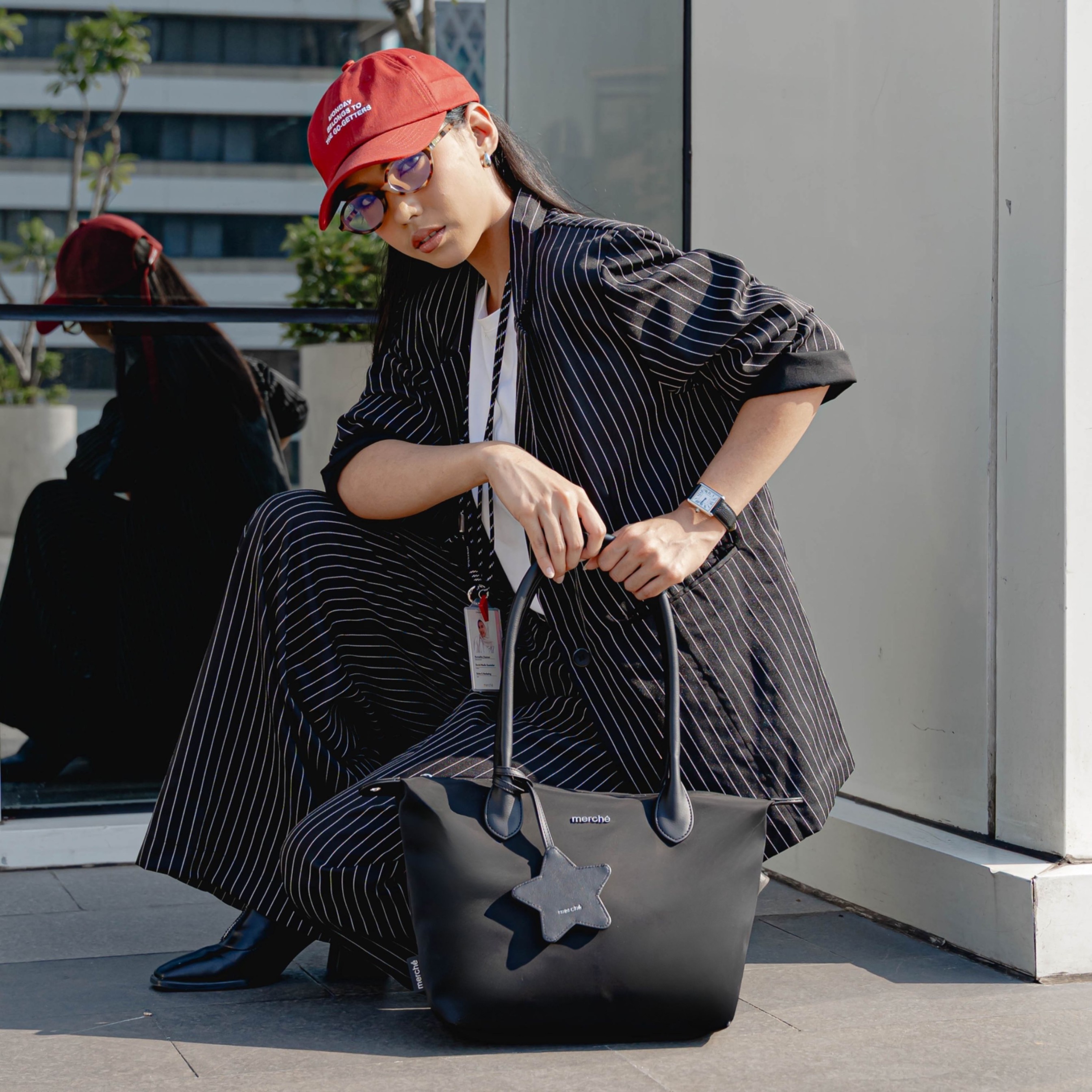 Alice Medium Totebag Black Label merché