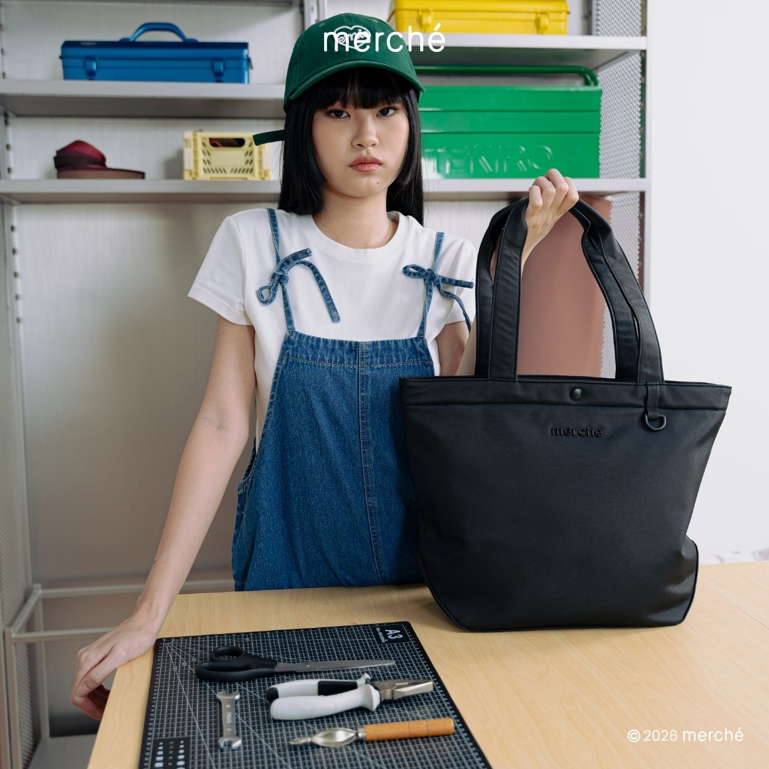 Aileen Totebag merché
