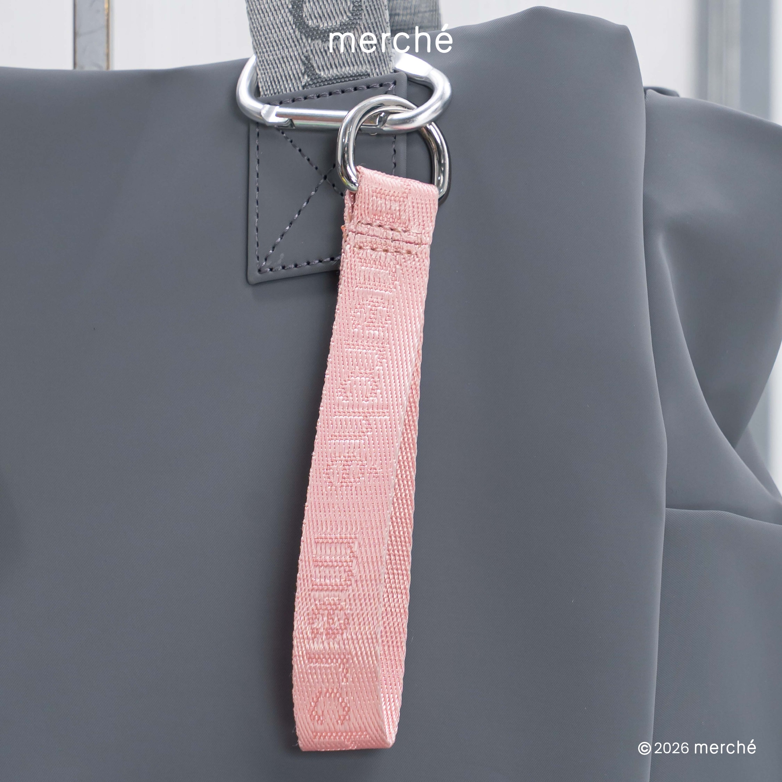 Logo Keychain merché