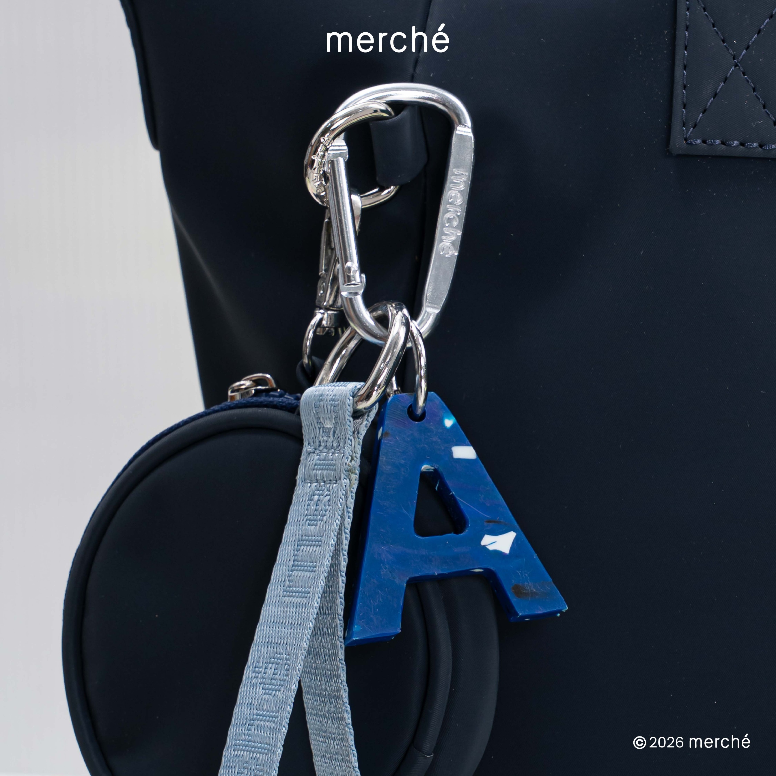 Alphabet Recycle Keychain merché