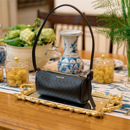 Image of Lucy Shoulder Bag merché