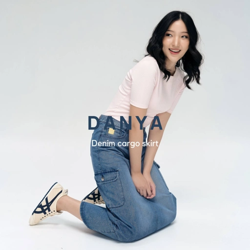 Image of Danya Cargo  merché