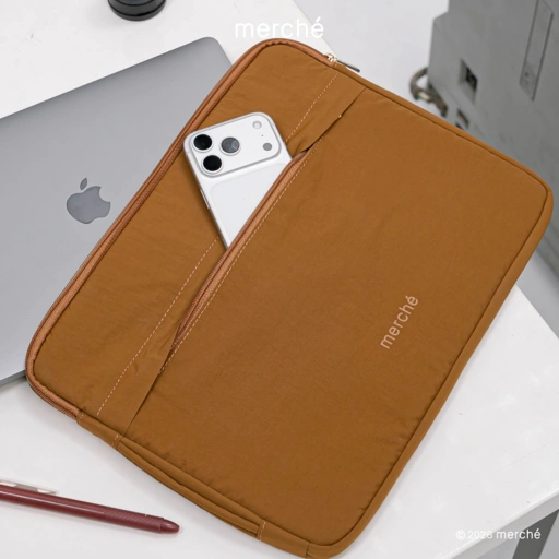 Image of Cora Laptop Sleeve merché