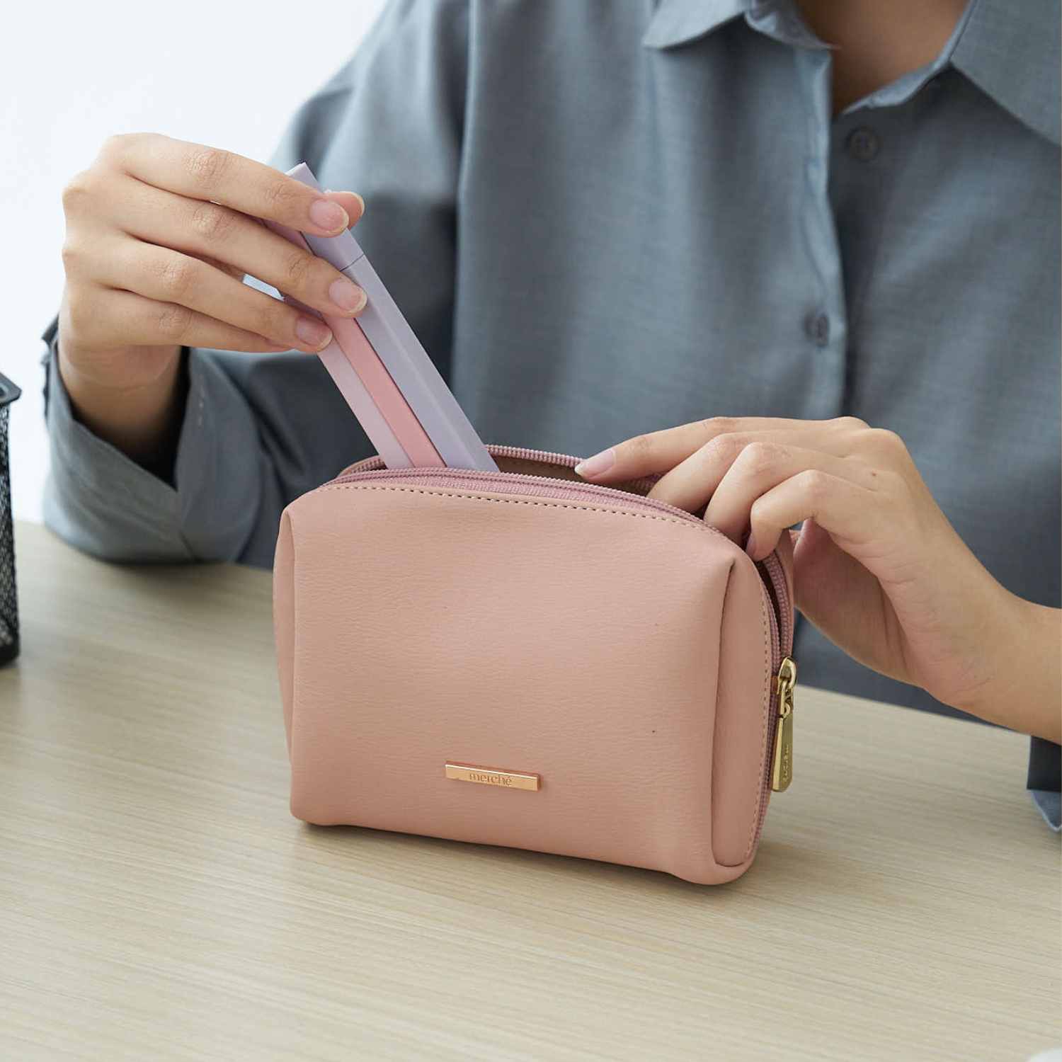 Emily Pouch merché