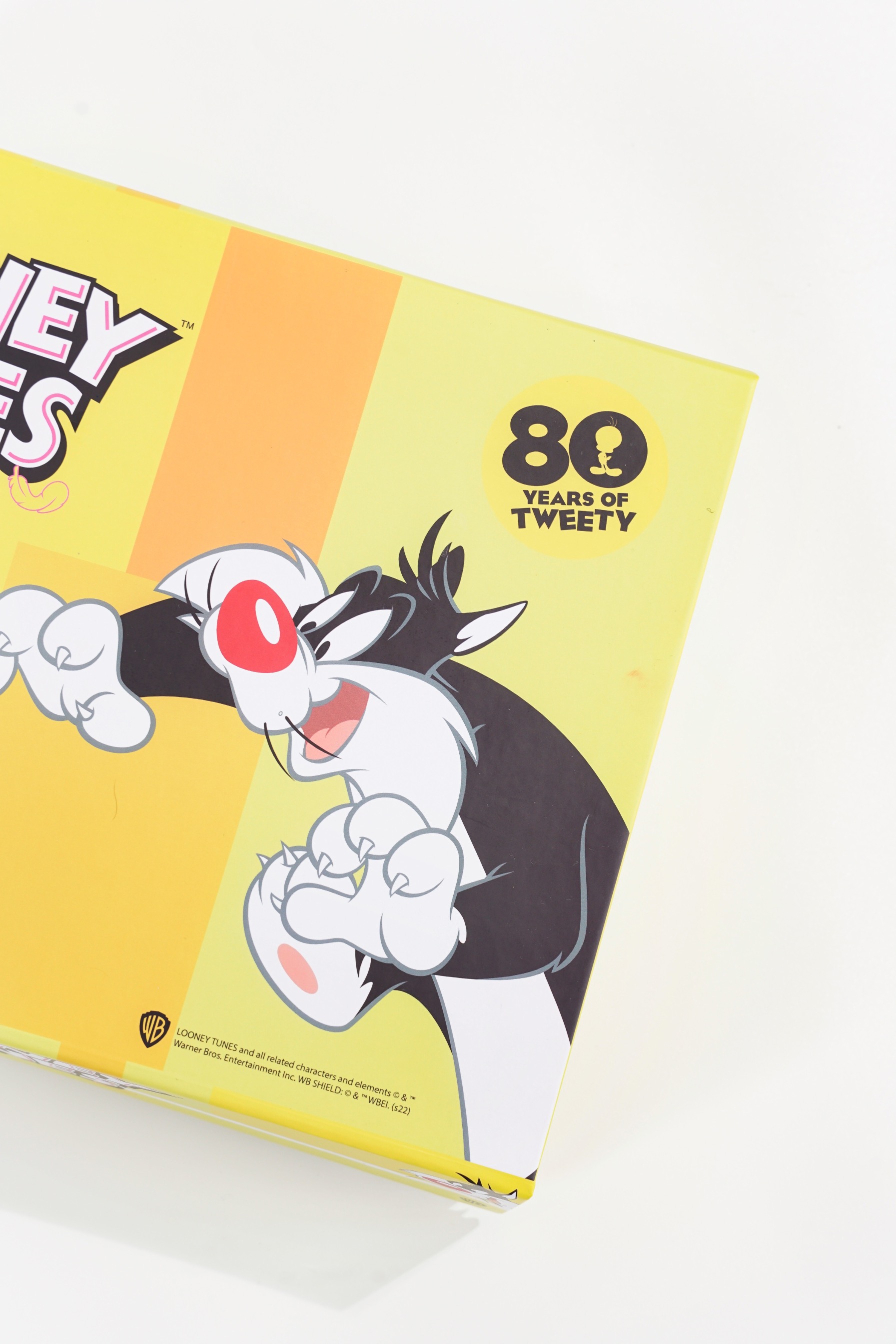 Hardbox - Magnet Mailer