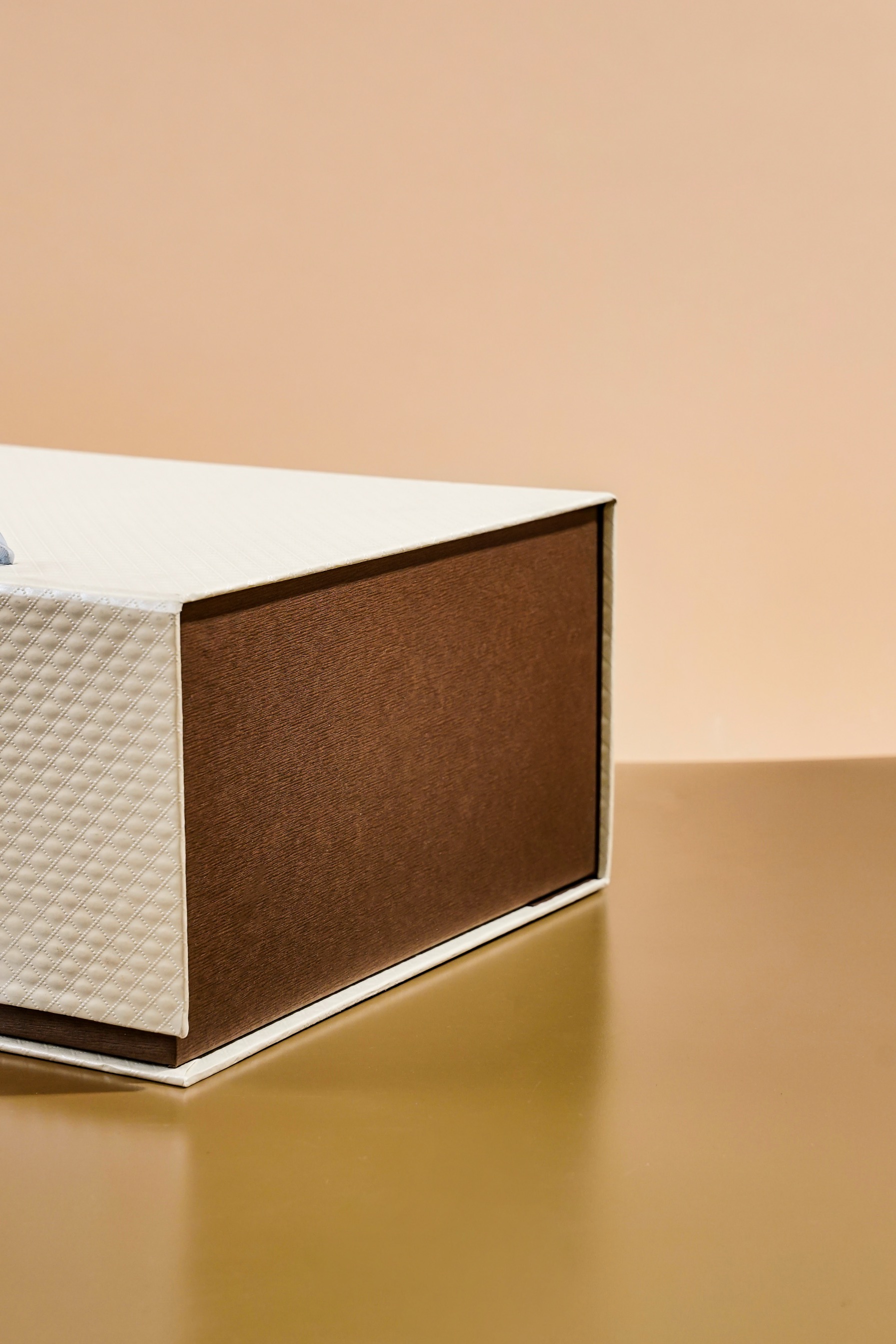 Hardbox - Handle Mailer