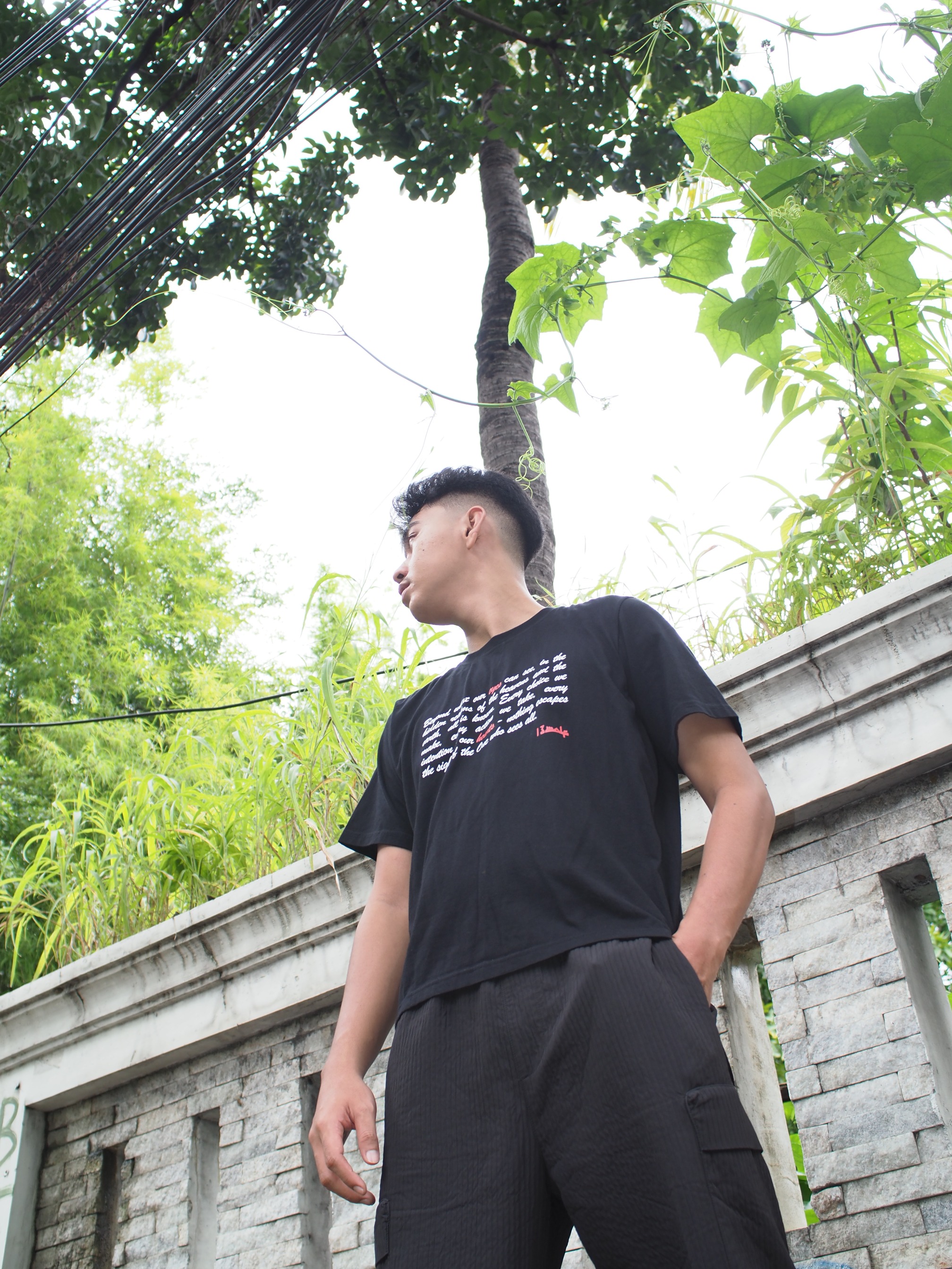 Eyes Black Tshirt