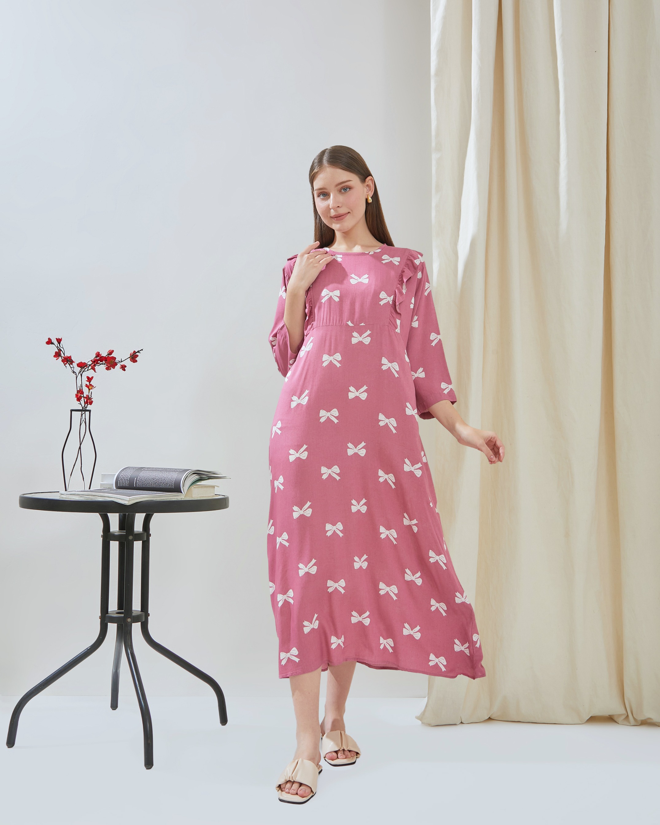 Maudy Maxi Dress Menyusui - DYD Label - Homedress Bahan Rayon Bukaan Samping