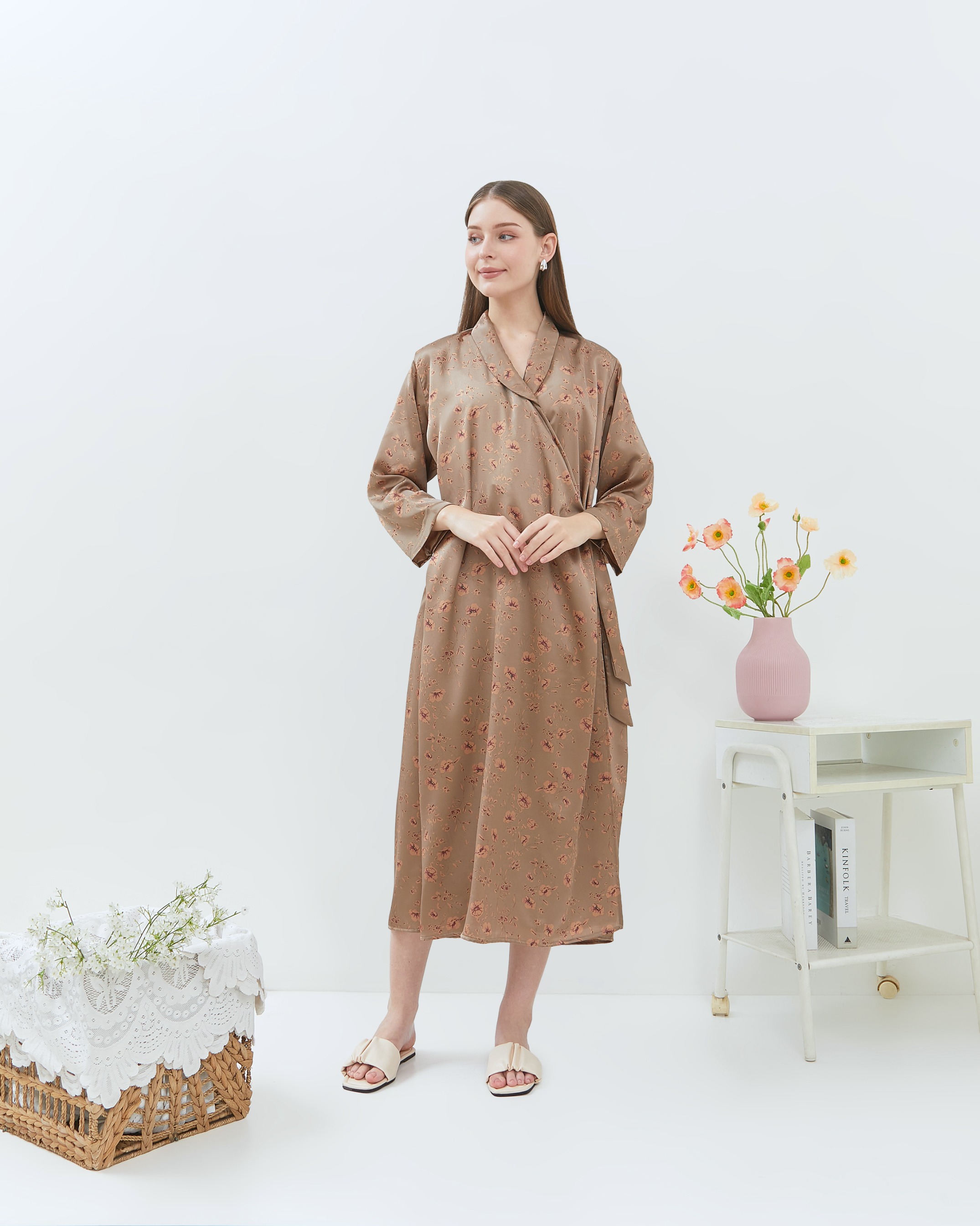 Naura Kimono Midi Exclusive Series - DYD Label - Homedress Bahan Organic Silk