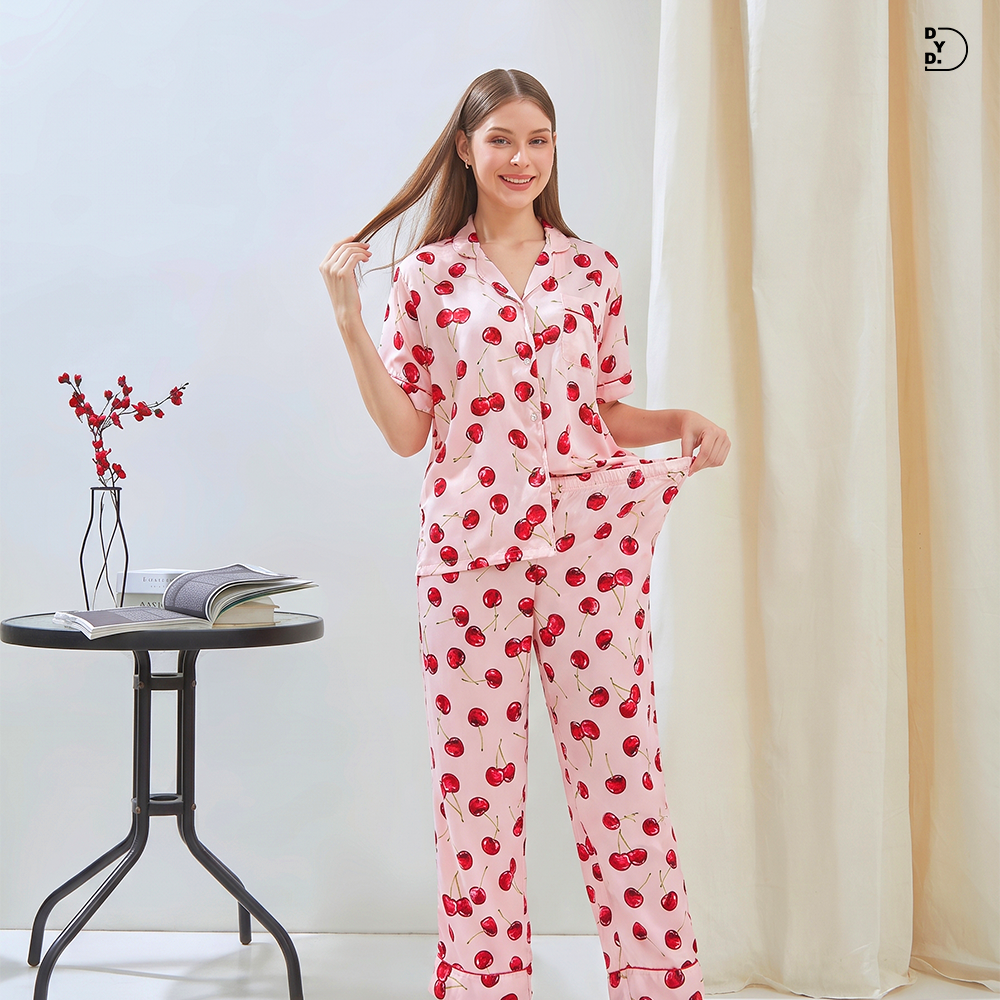 Emily Piyama Exclusive Silky Series Baju Pendek & Celana Panjang - DYD Label - One Set Bahan Silk