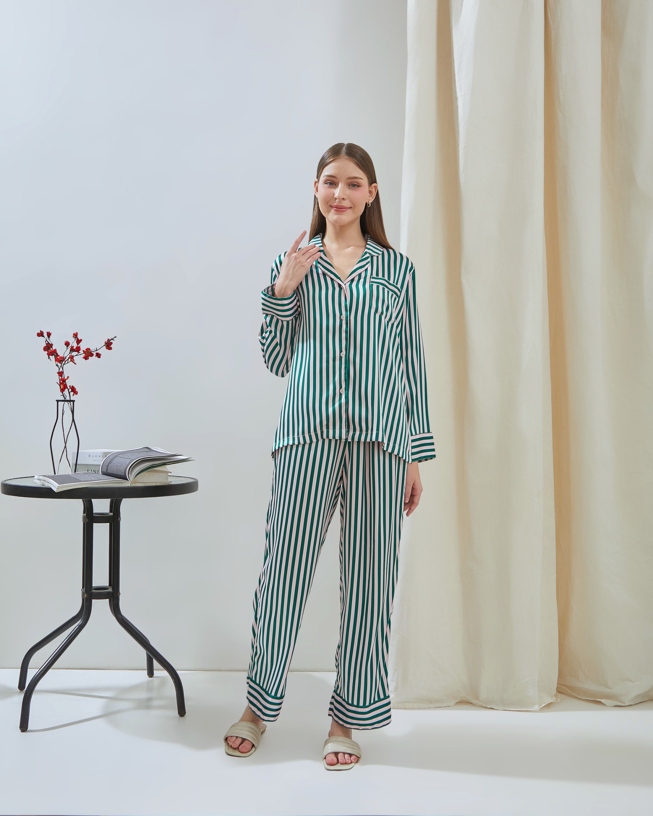 Emily Piyama Exclusive Silky Series Baju Panjang & Celana Panjang - DYD Label - One Set Bahan Silk