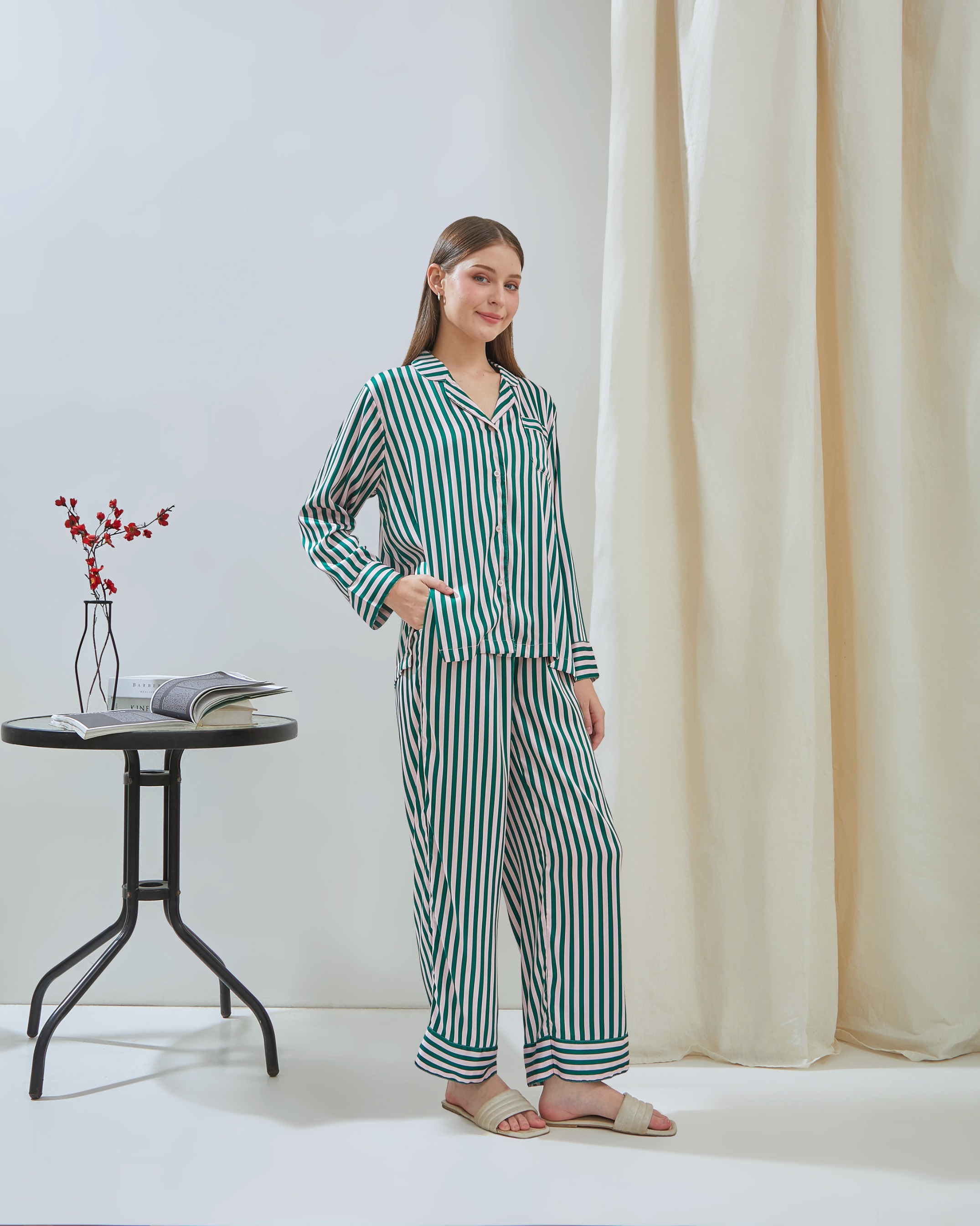 Emily Piyama Exclusive Silky Series Baju Panjang & Celana Panjang - DYD Label - One Set Bahan Silk