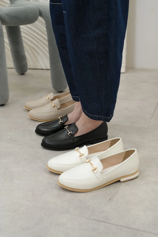 Image of Vimemo Zenna - Sepatu Loafers Vintage Minimalist Slip On Shoes | Sepatu Kerja Wanita