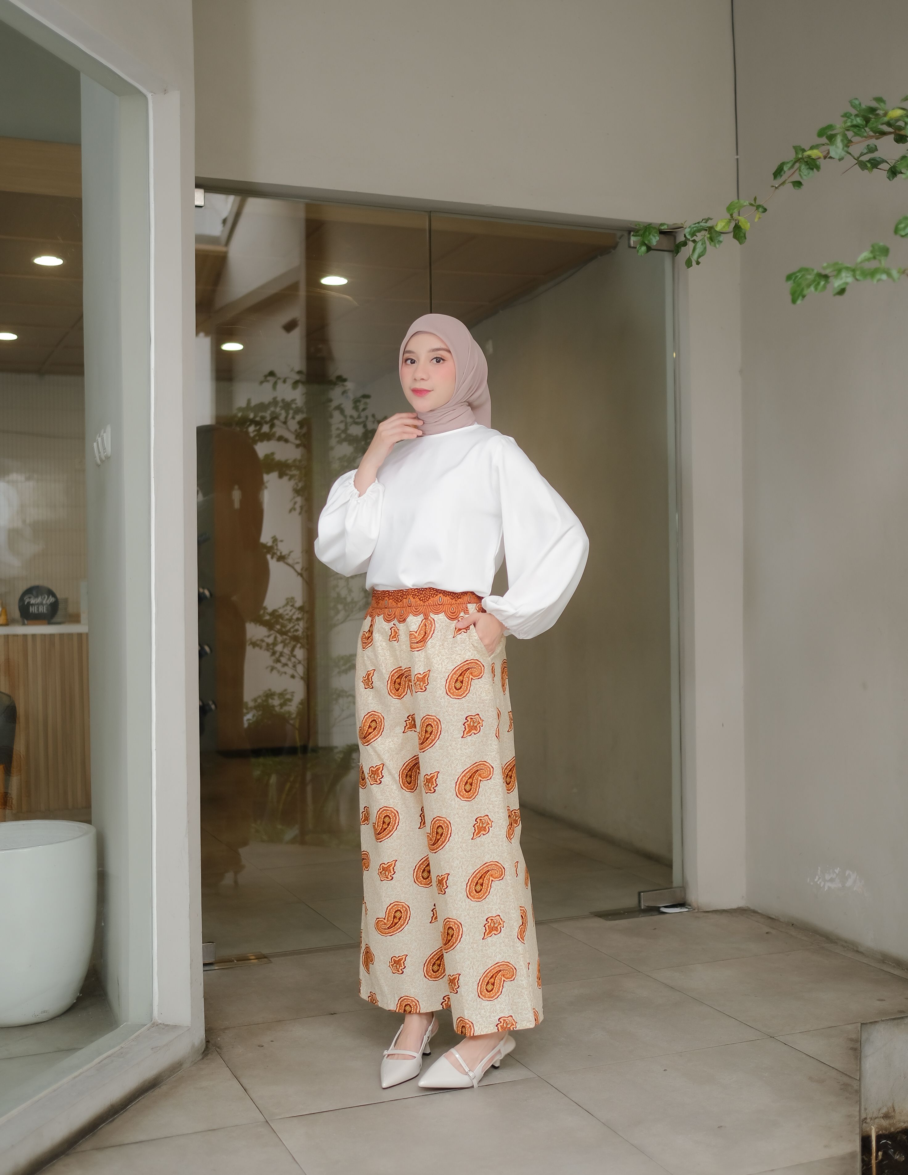LUNARA Celana Kulot Wanita