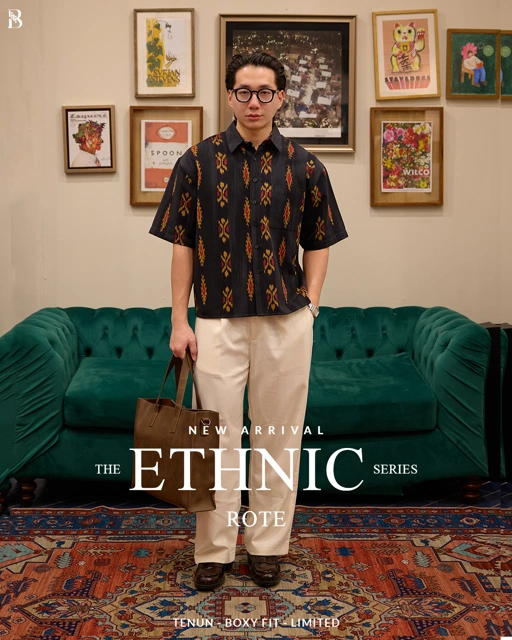 ETHNIC ROTE Boxy Short Sleeve