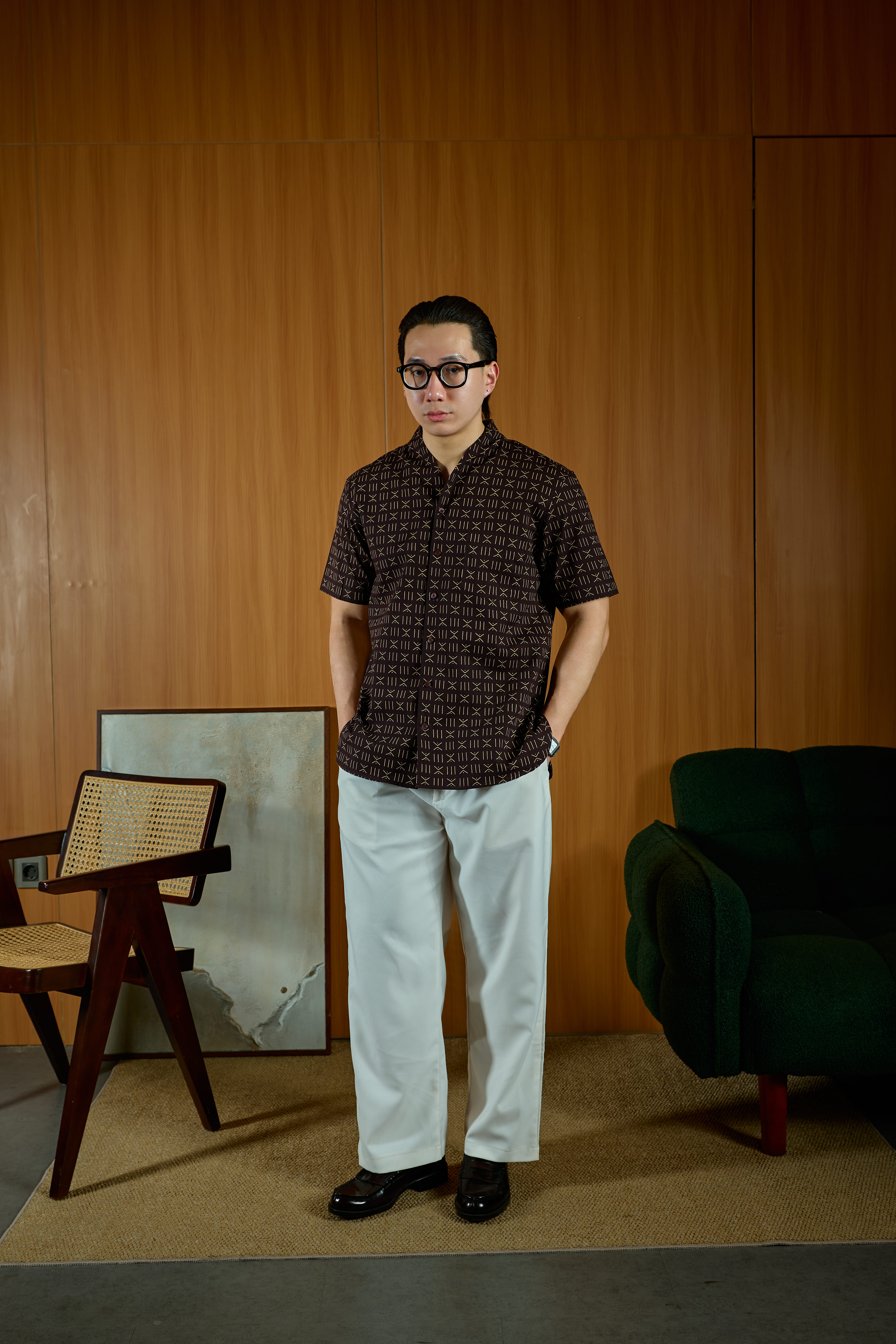 PRAVI V-STAND Short Sleeve