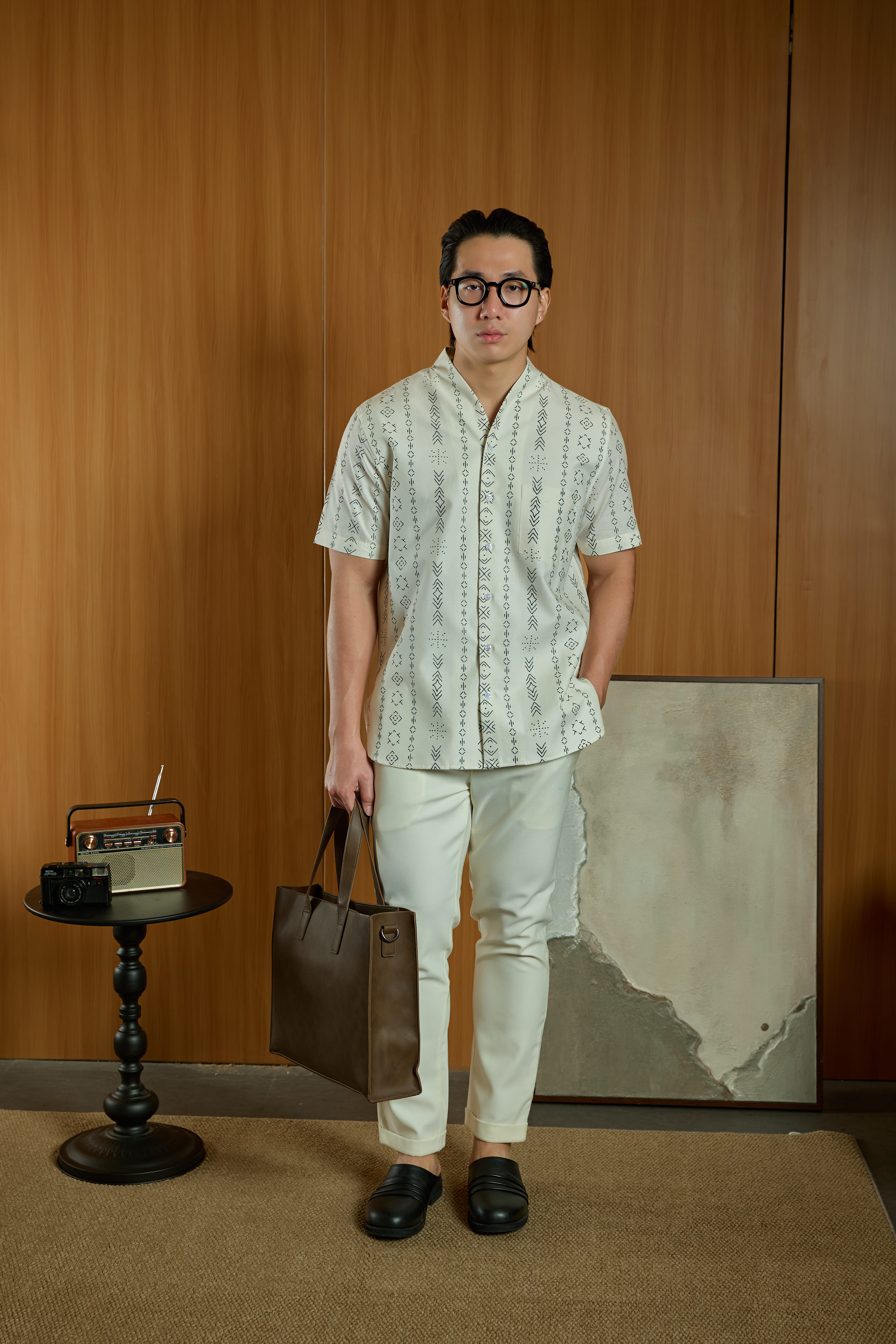 RAMEZAN V-STAND Short Sleeve