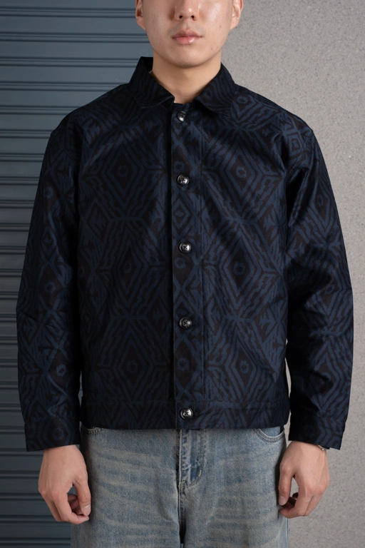Image of Crop Jacket Batik - ADHIWARNA