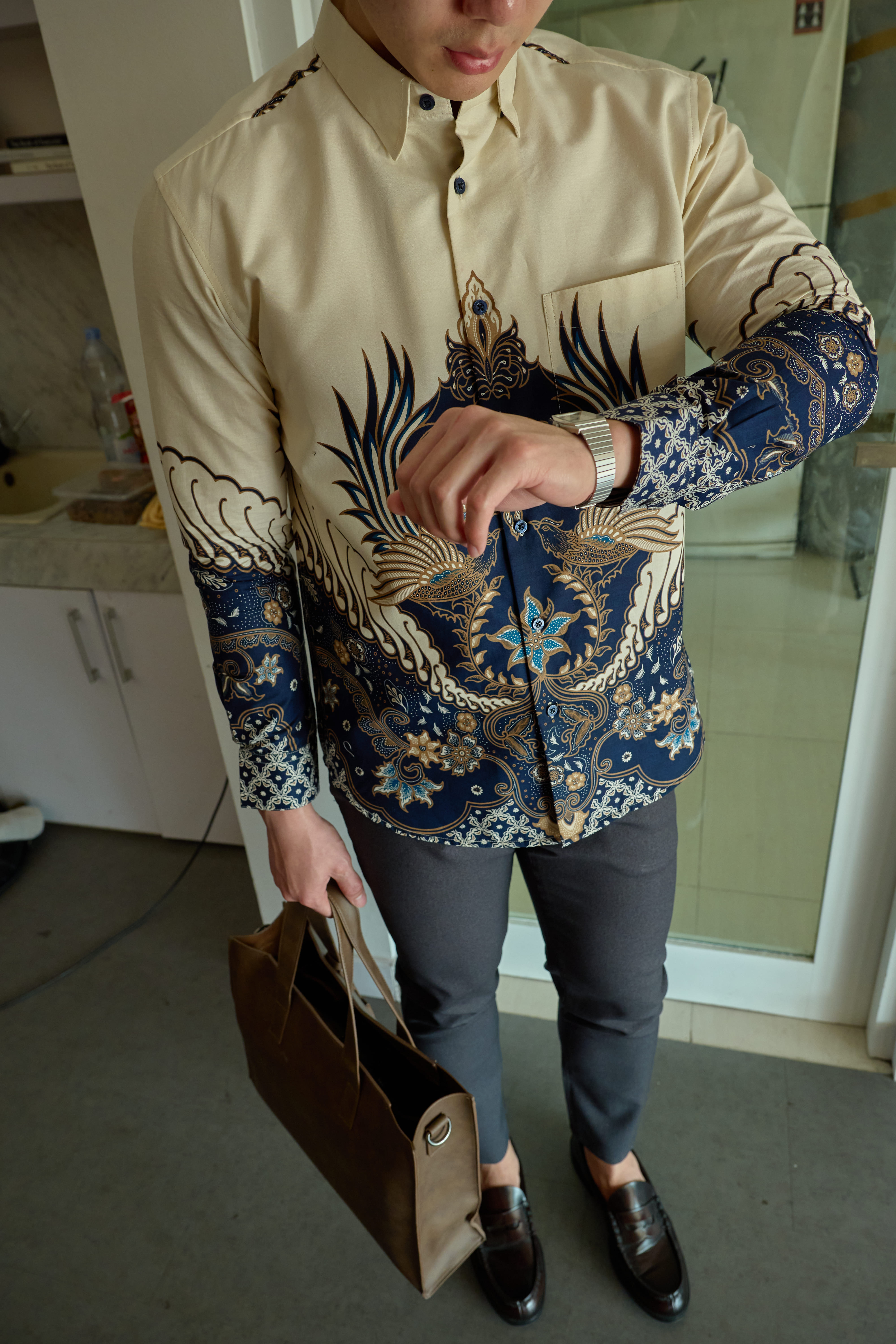 ADHIRAJA Long Sleeve