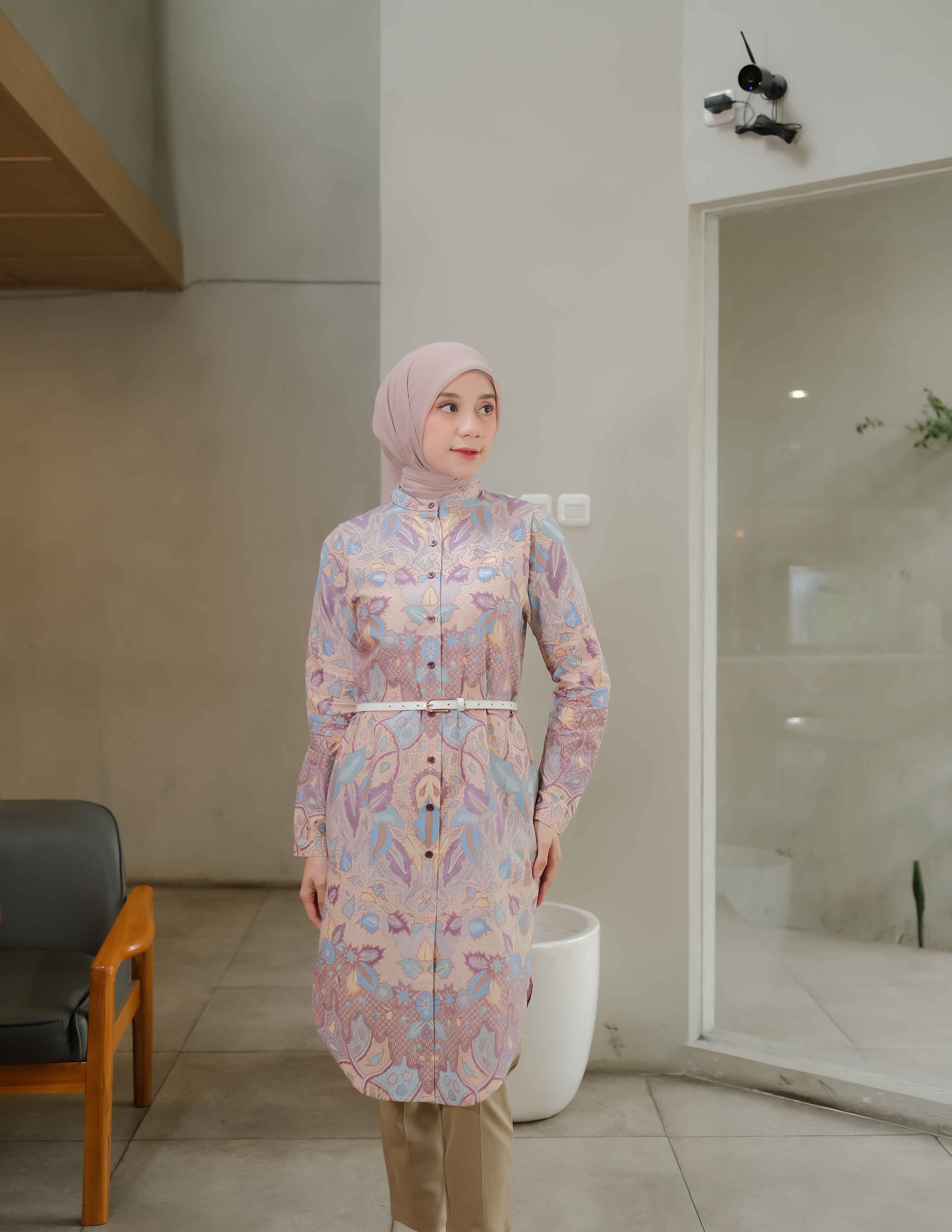 VELORA Long Blouse Woman