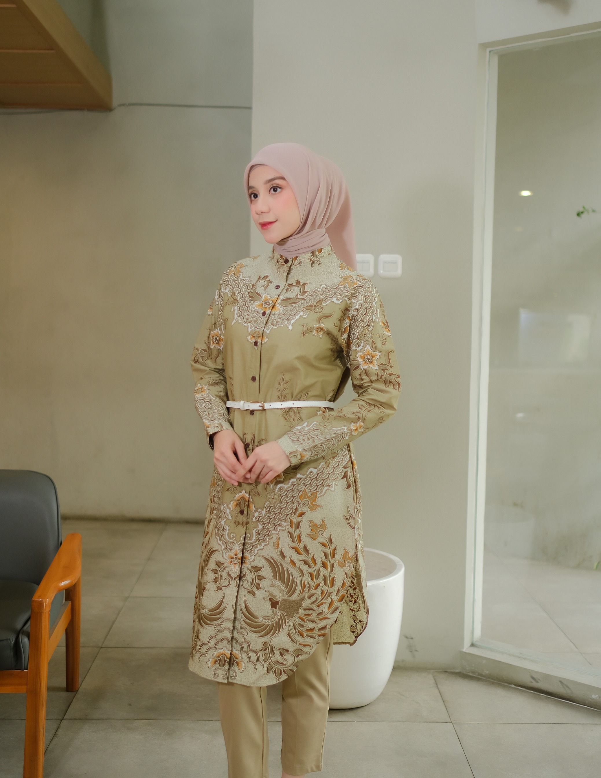 Long Blouse Woman - JAYANEGARA
