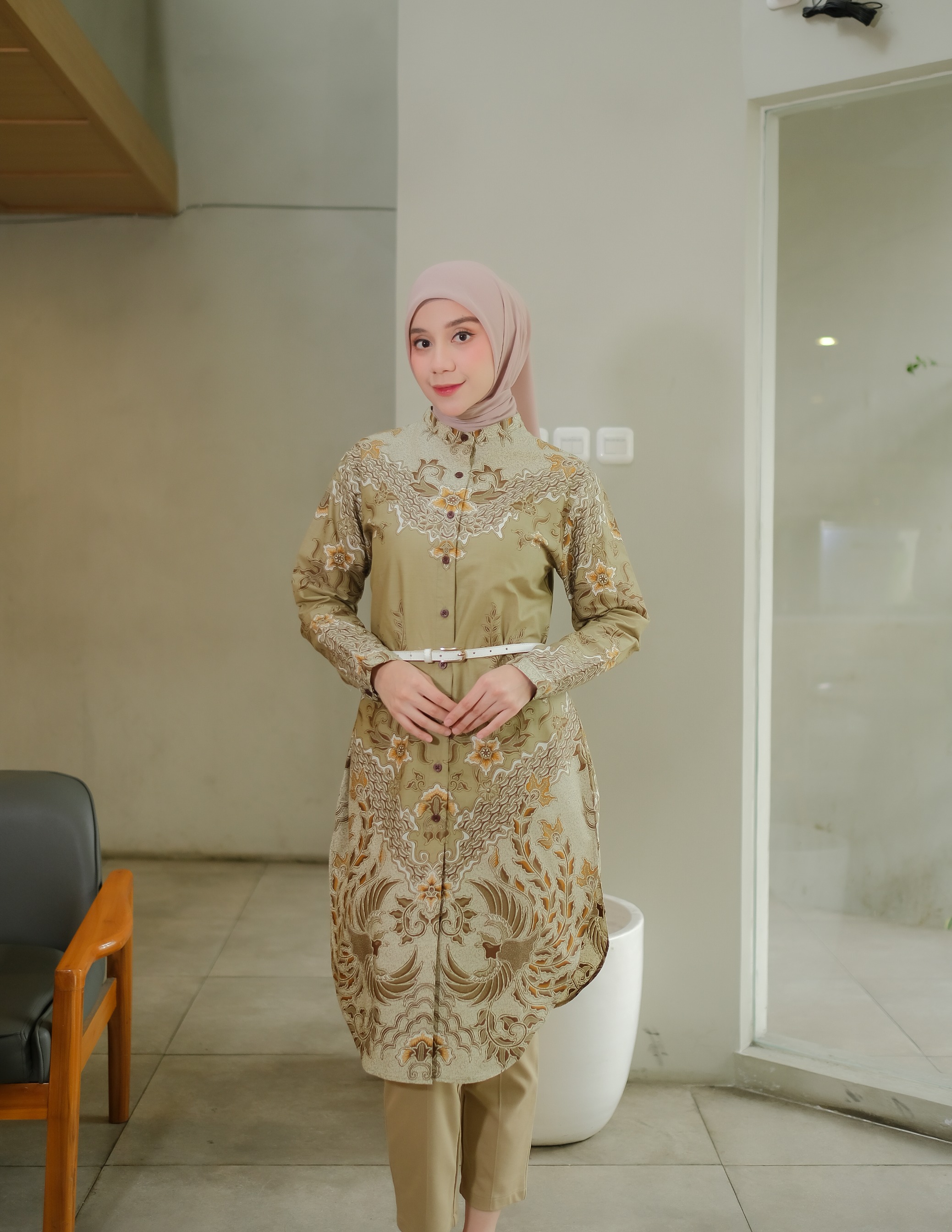 Long Blouse Woman - JAYANEGARA