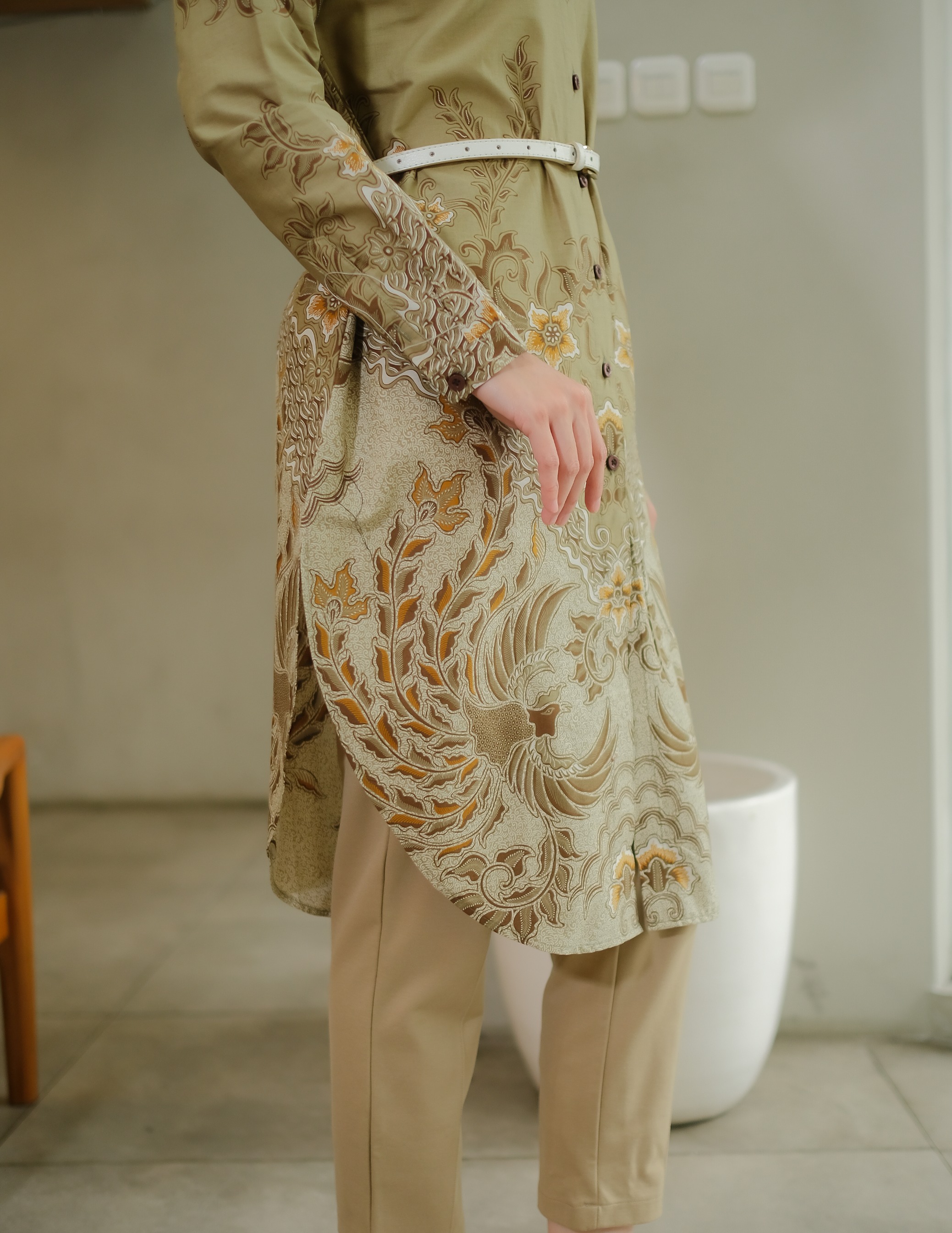 Long Blouse Woman - JAYANEGARA