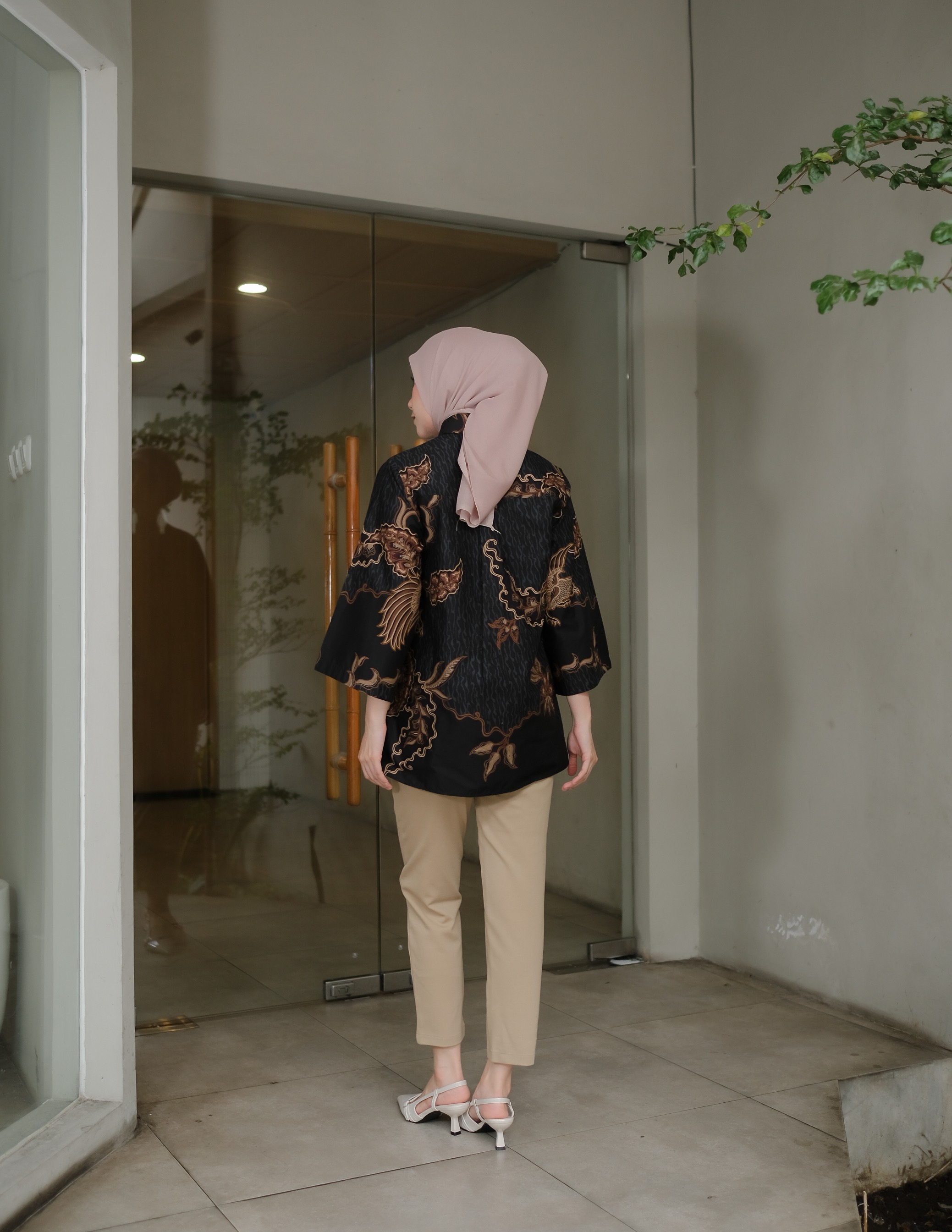 Oversize Blouse 7/8 Woman - DOELJANA BLACK