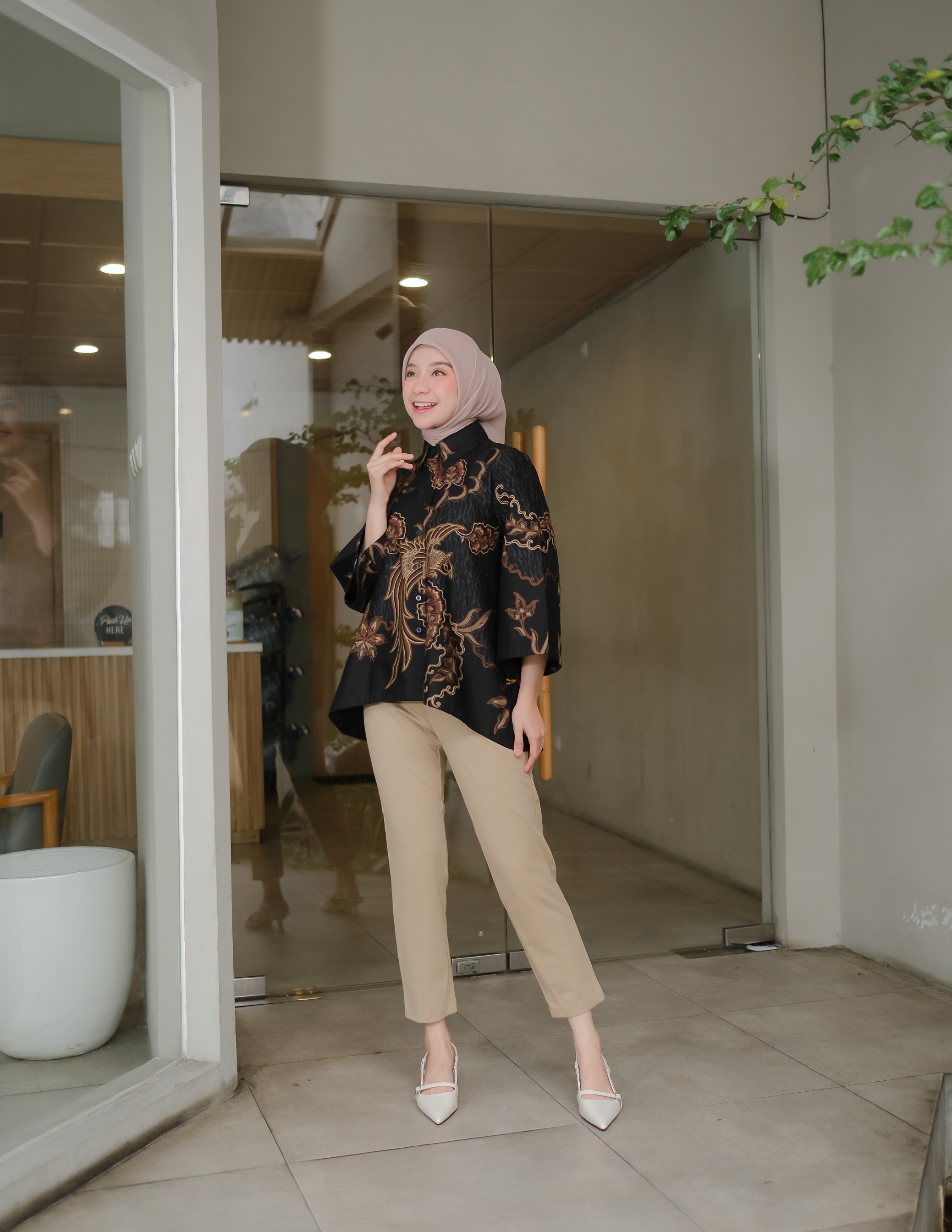 Oversize Blouse 7/8 Woman - DOELJANA BLACK