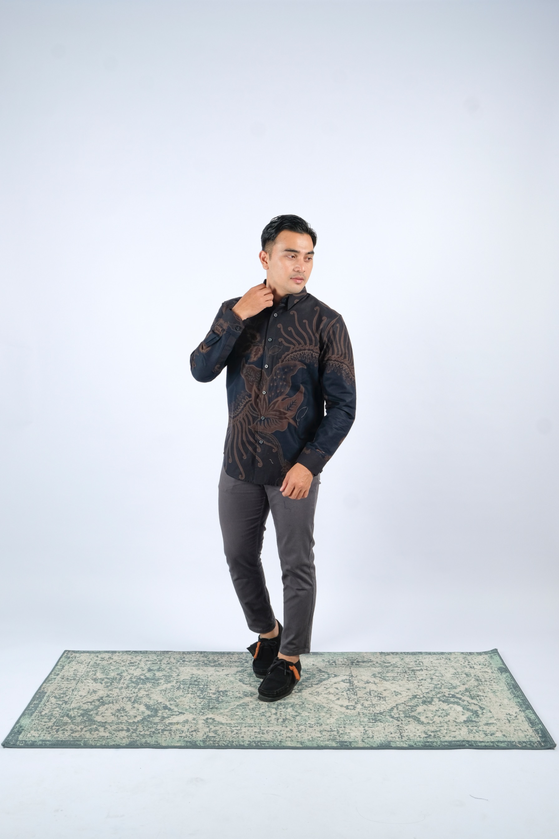 KHASMIR Long Sleeve