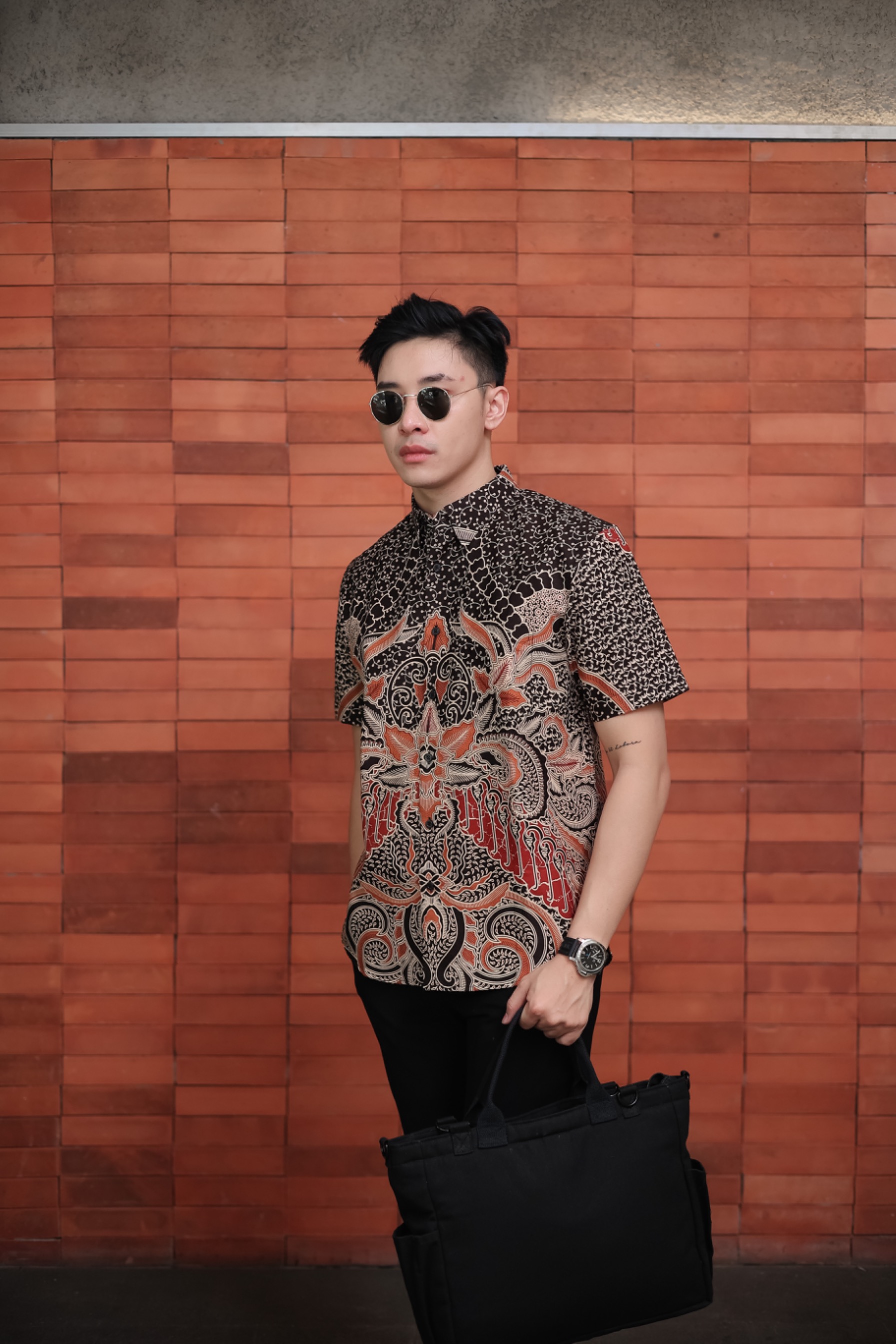 WIRATAMA Short Sleeve