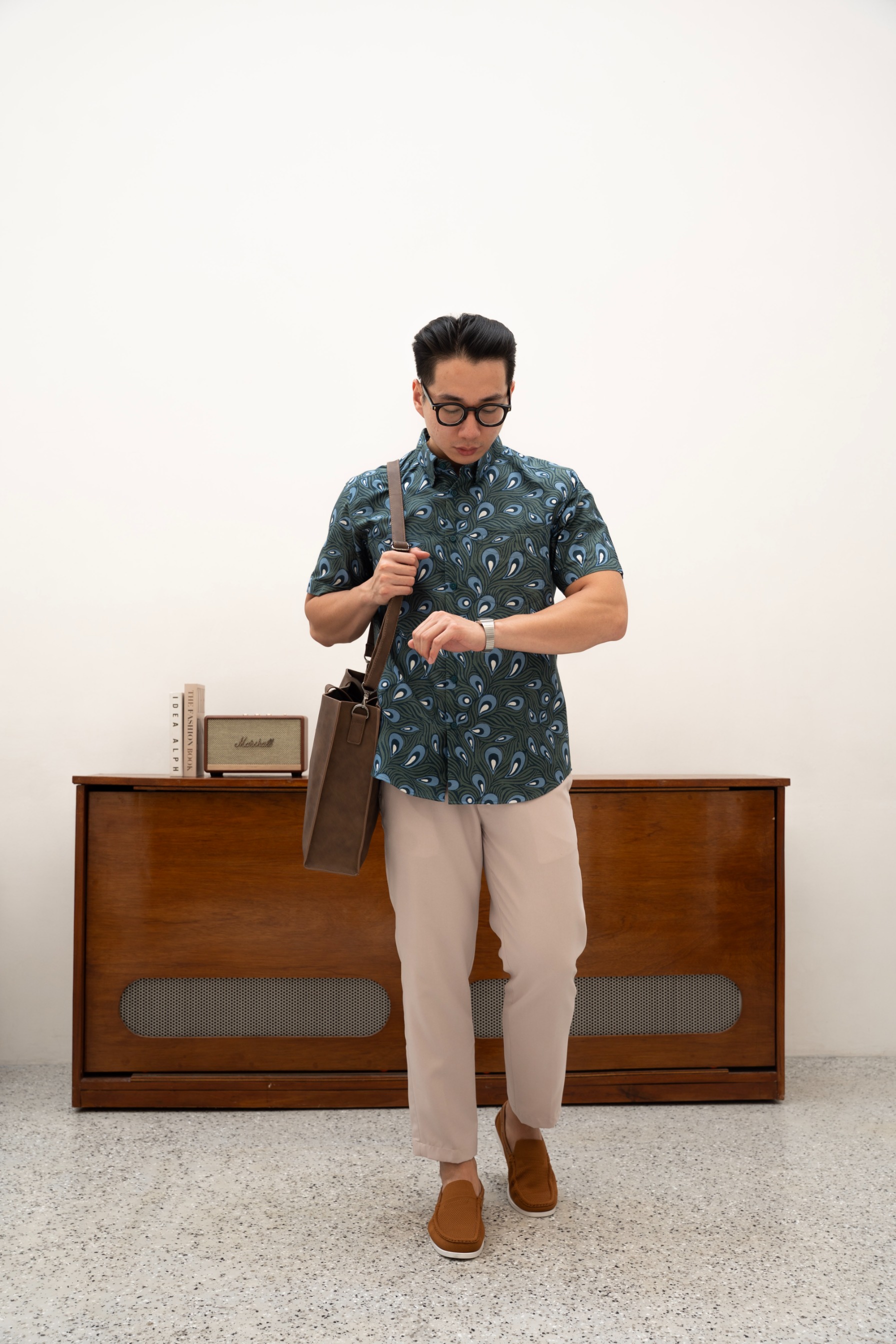 GATRALOKA Short Sleeve