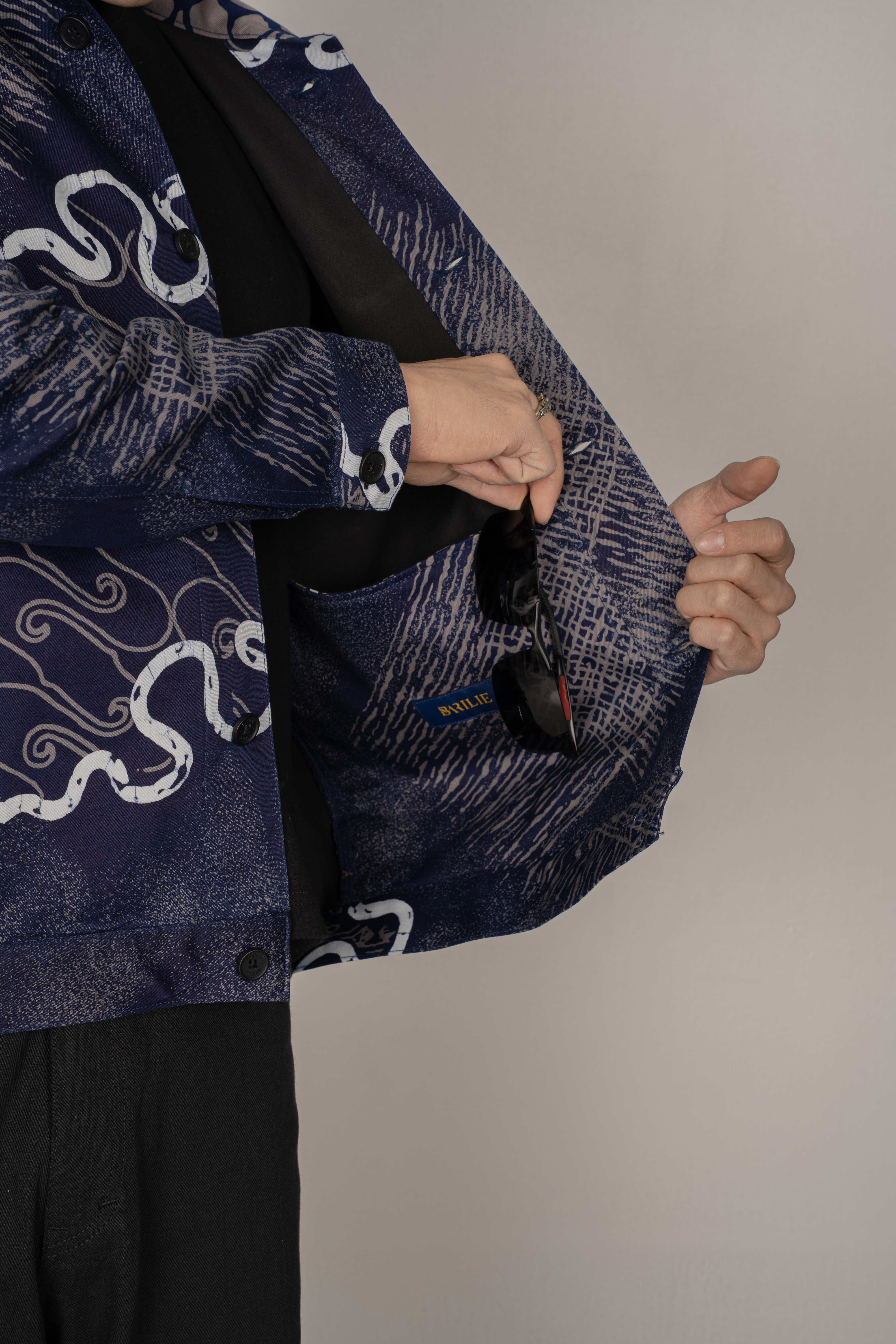 ANGKARA Boxy Jacket