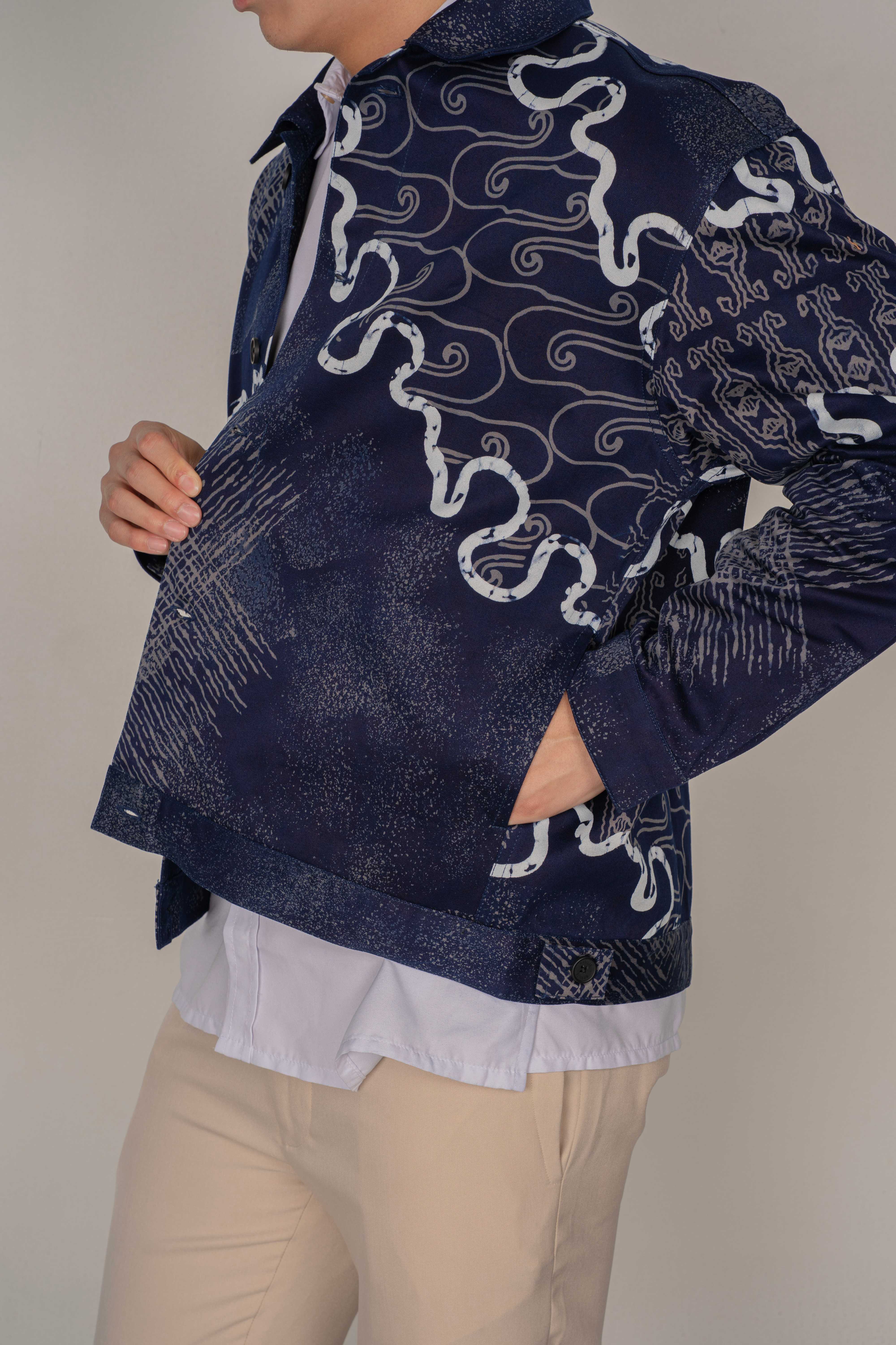 ANGKARA Boxy Jacket