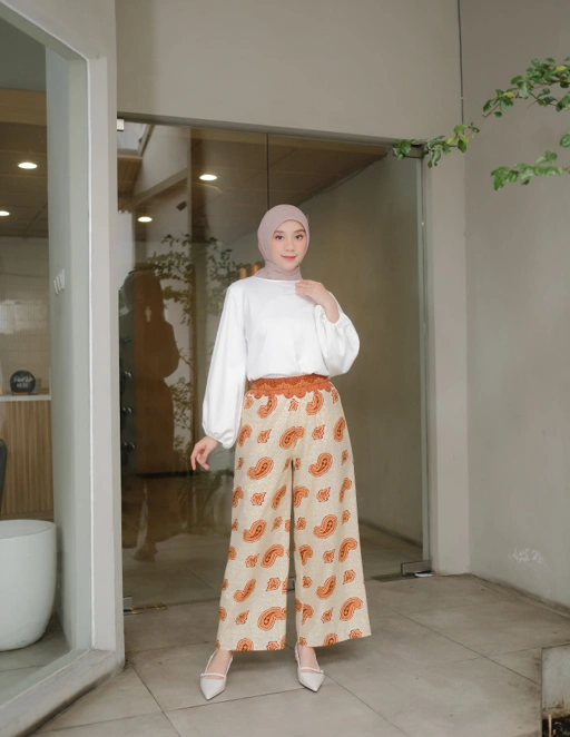 Image of LUNARA Celana Kulot Wanita