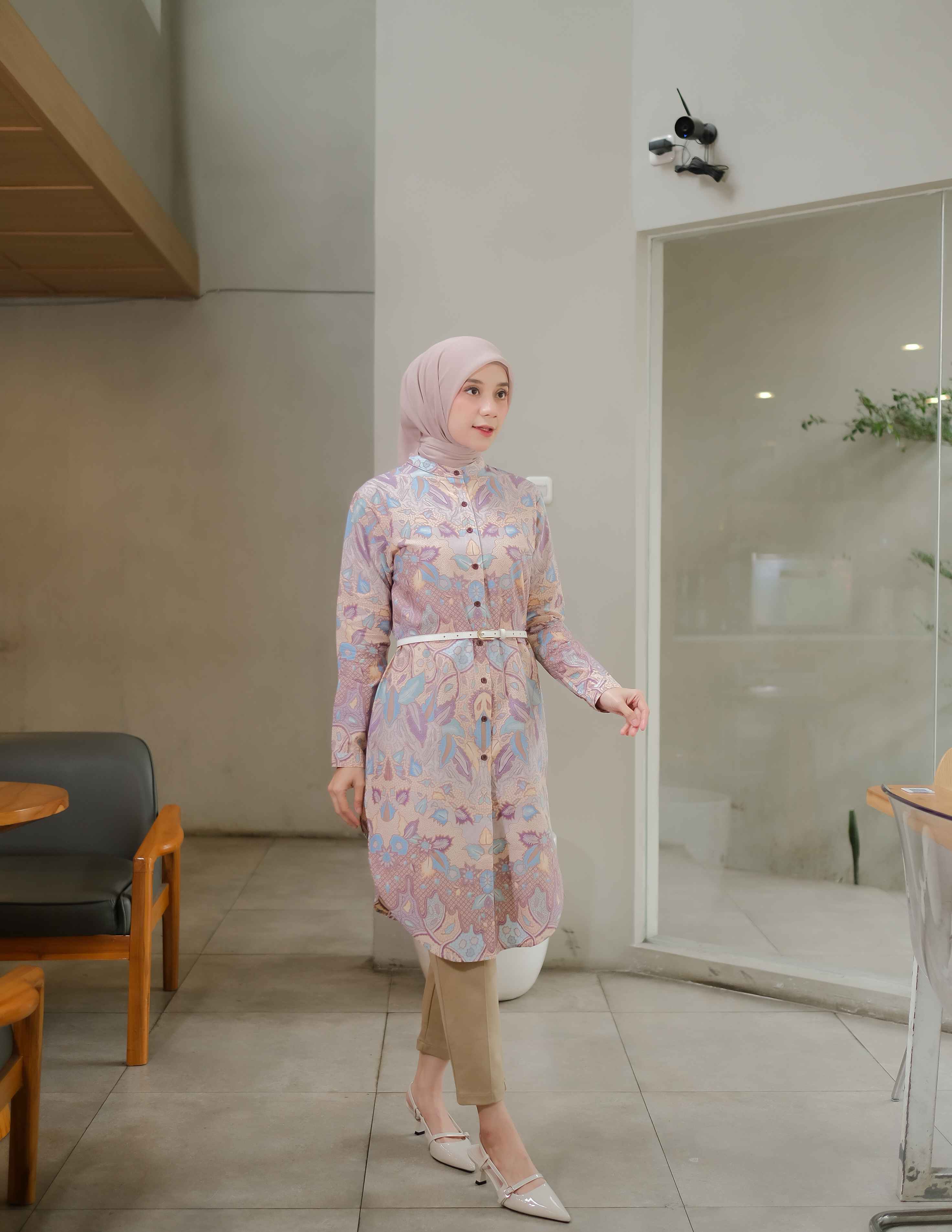 VELORA Long Blouse Woman