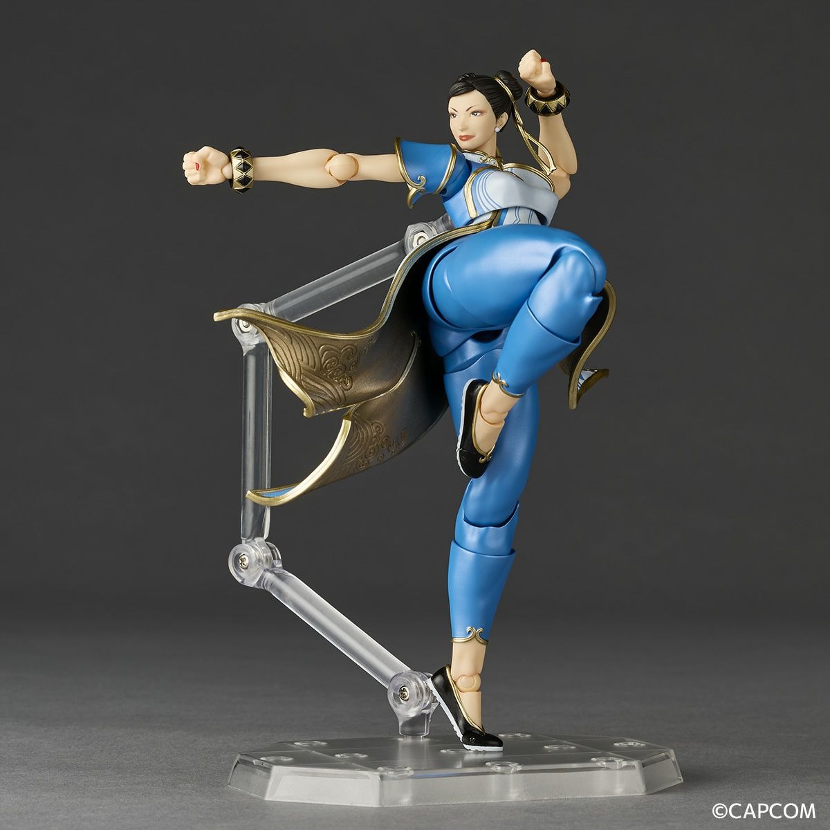 Revoltech Amazing Yamaguchi Chun Li - Street Fighter By Kaiyodo