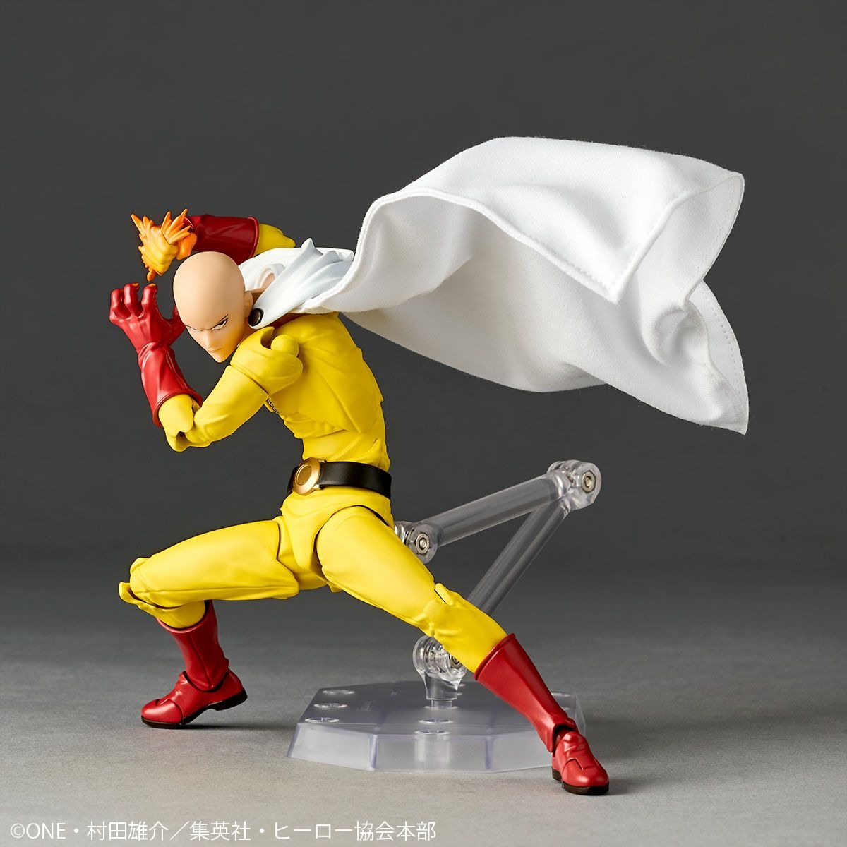 [With Bonus] Revoltech Amazing Yamaguchi Saitama - One Punch Man By Kaiyodo
