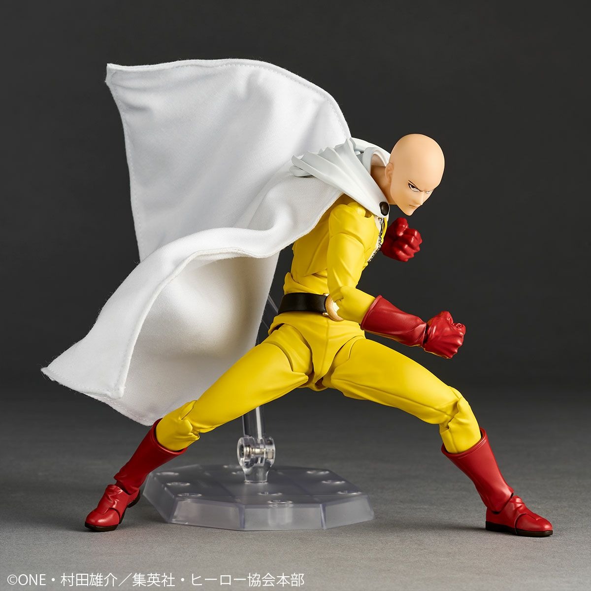 [With Bonus] Revoltech Amazing Yamaguchi Saitama - One Punch Man By Kaiyodo